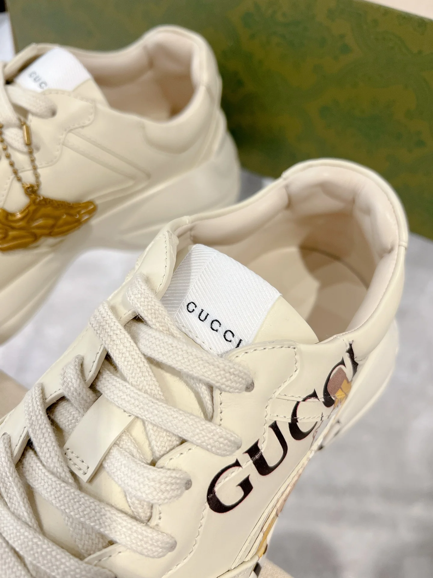 Gucc 25fw dad's shoes