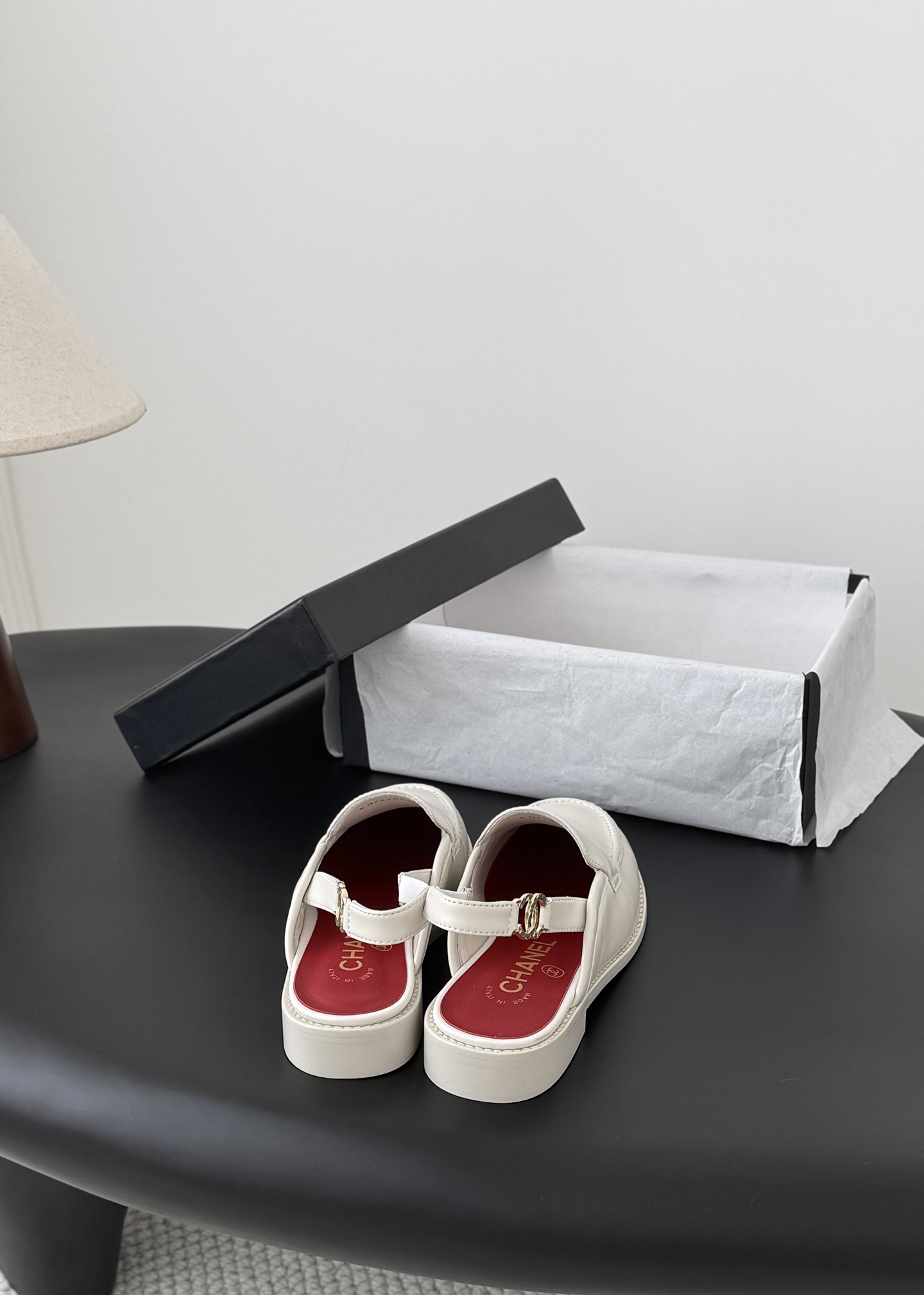 Chan 26ss slingblack loafers