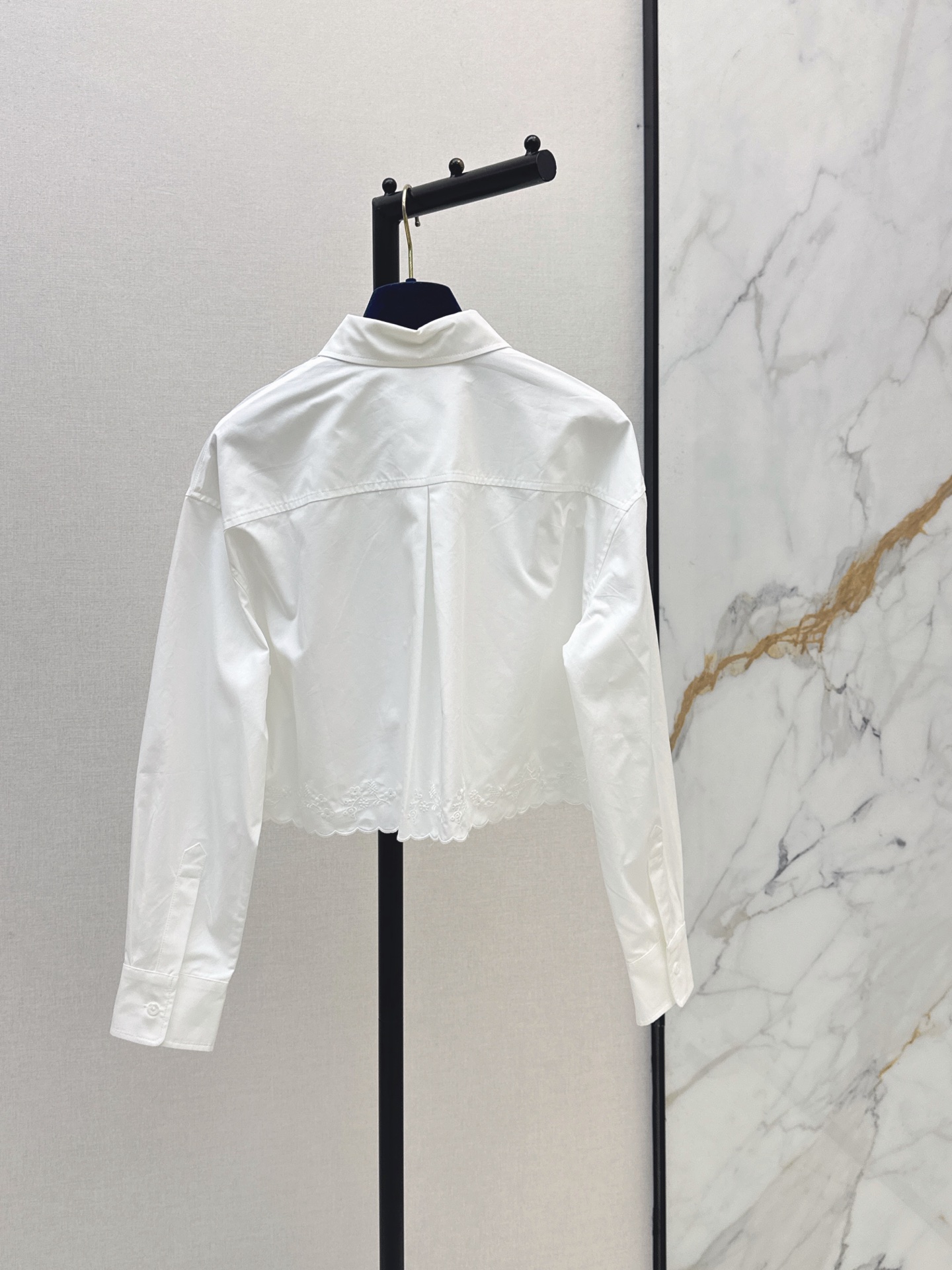 Loui 26ss embroidery cropped shirt