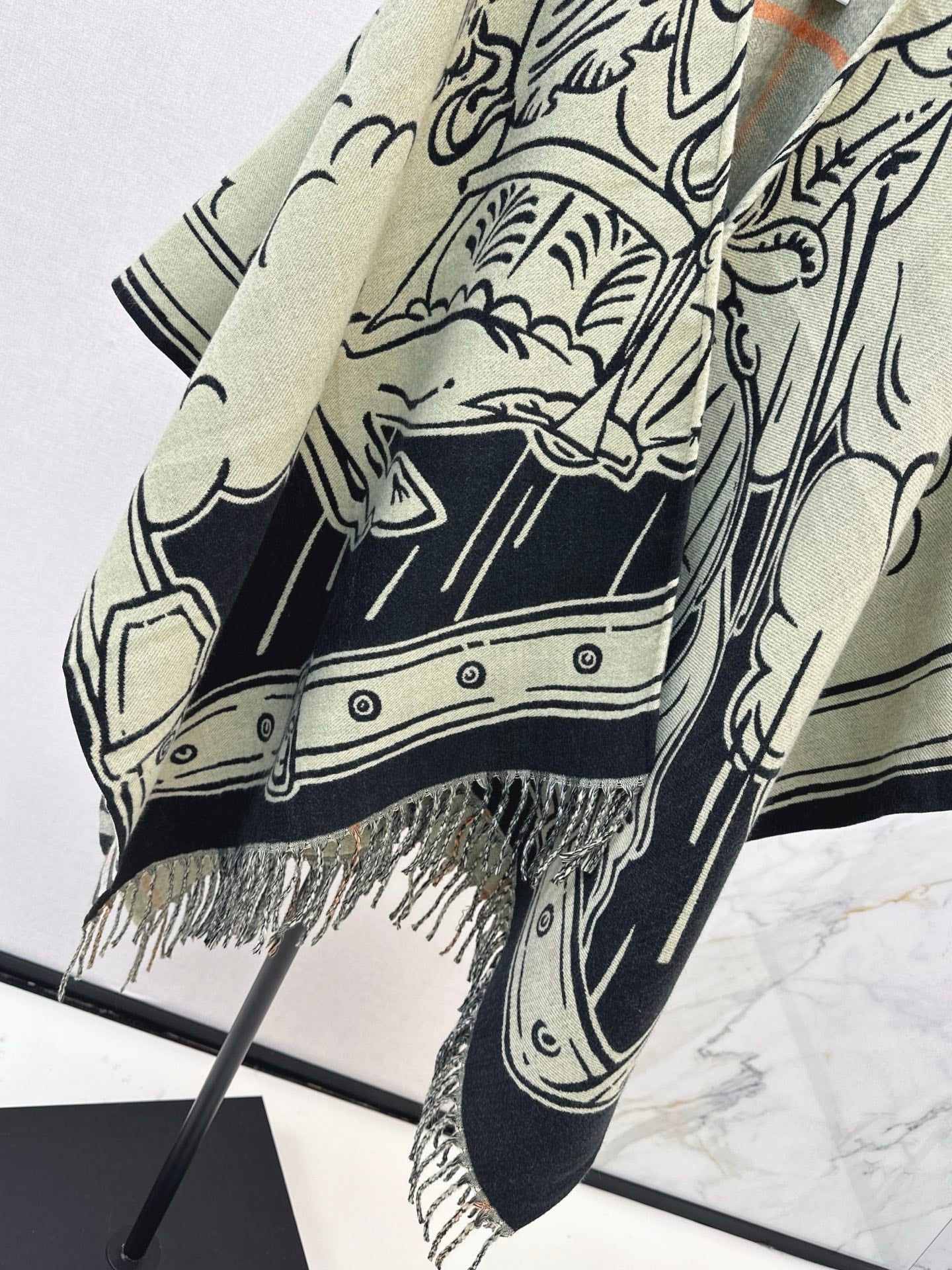 Bur 25fw wool shawls