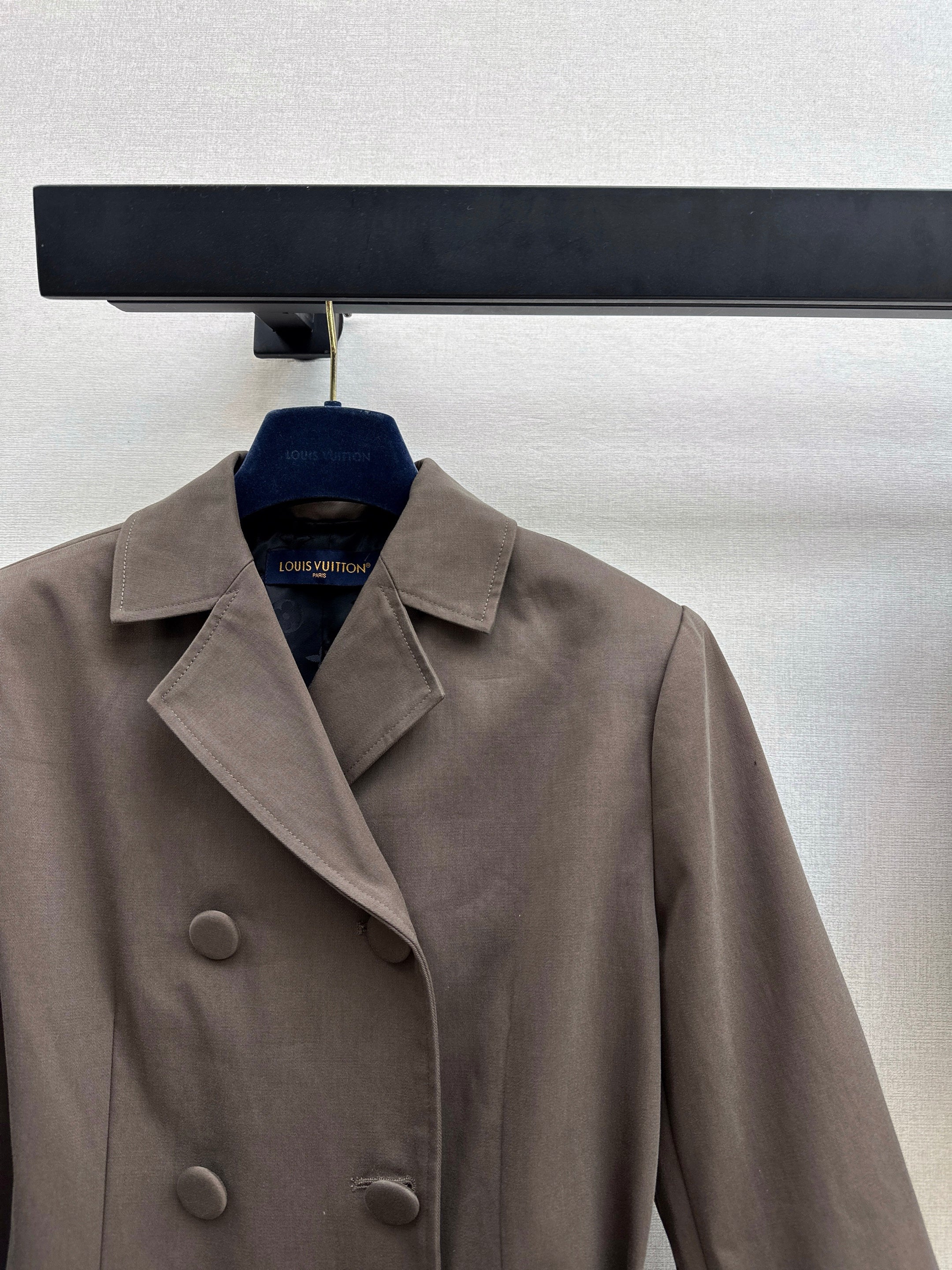 Loui 26ss belted blazer