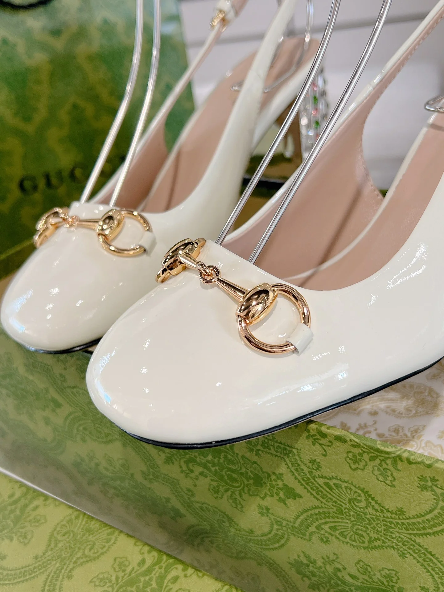 Gucc 26ss rhinestone slingback chunky heel