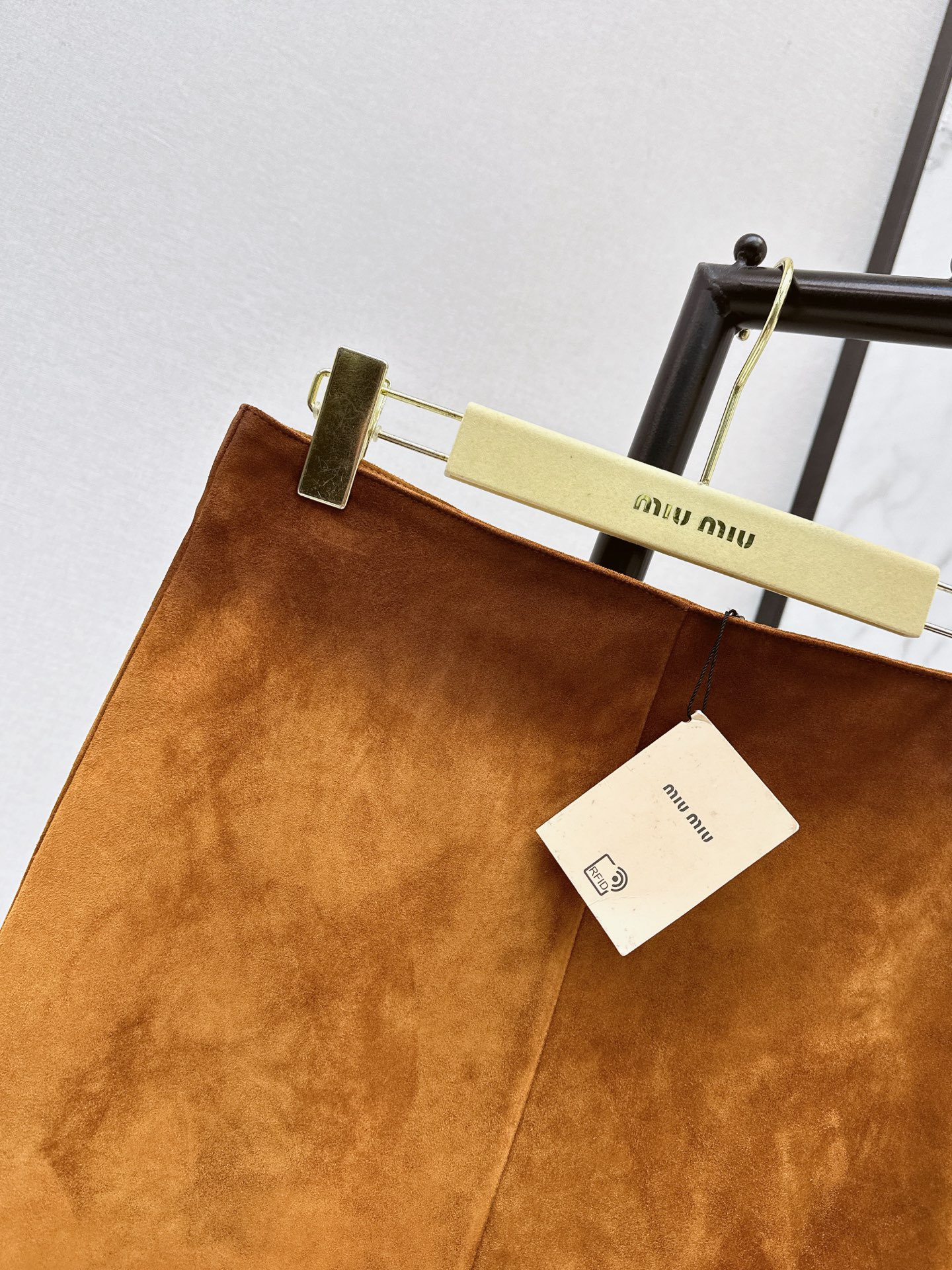Miu 26ss suede leather skirt