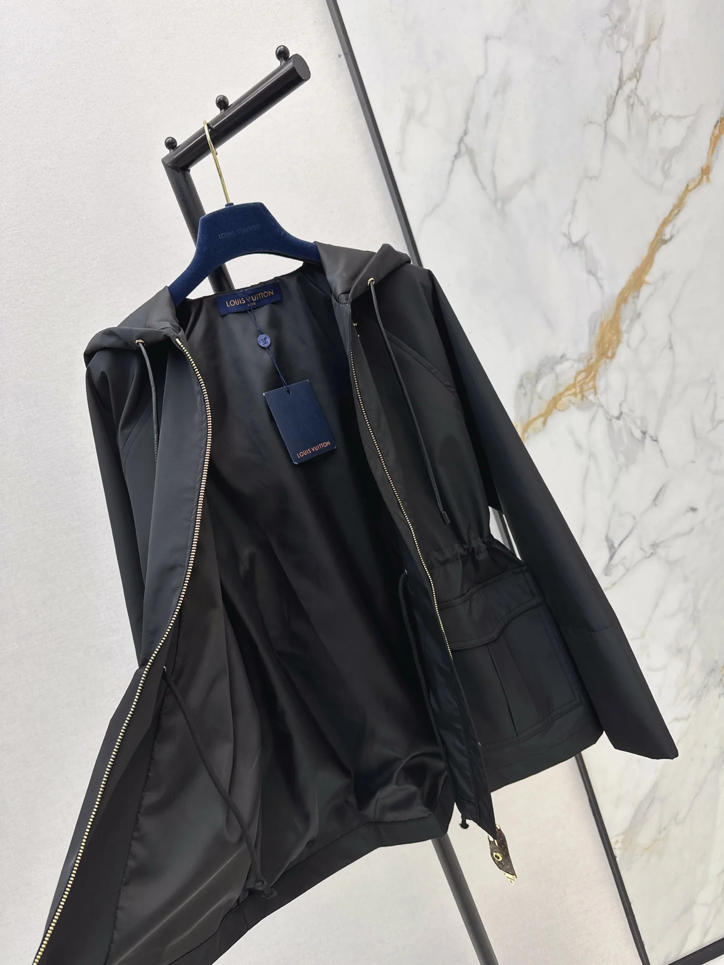 Louis 25fw drawstring hooded jacket