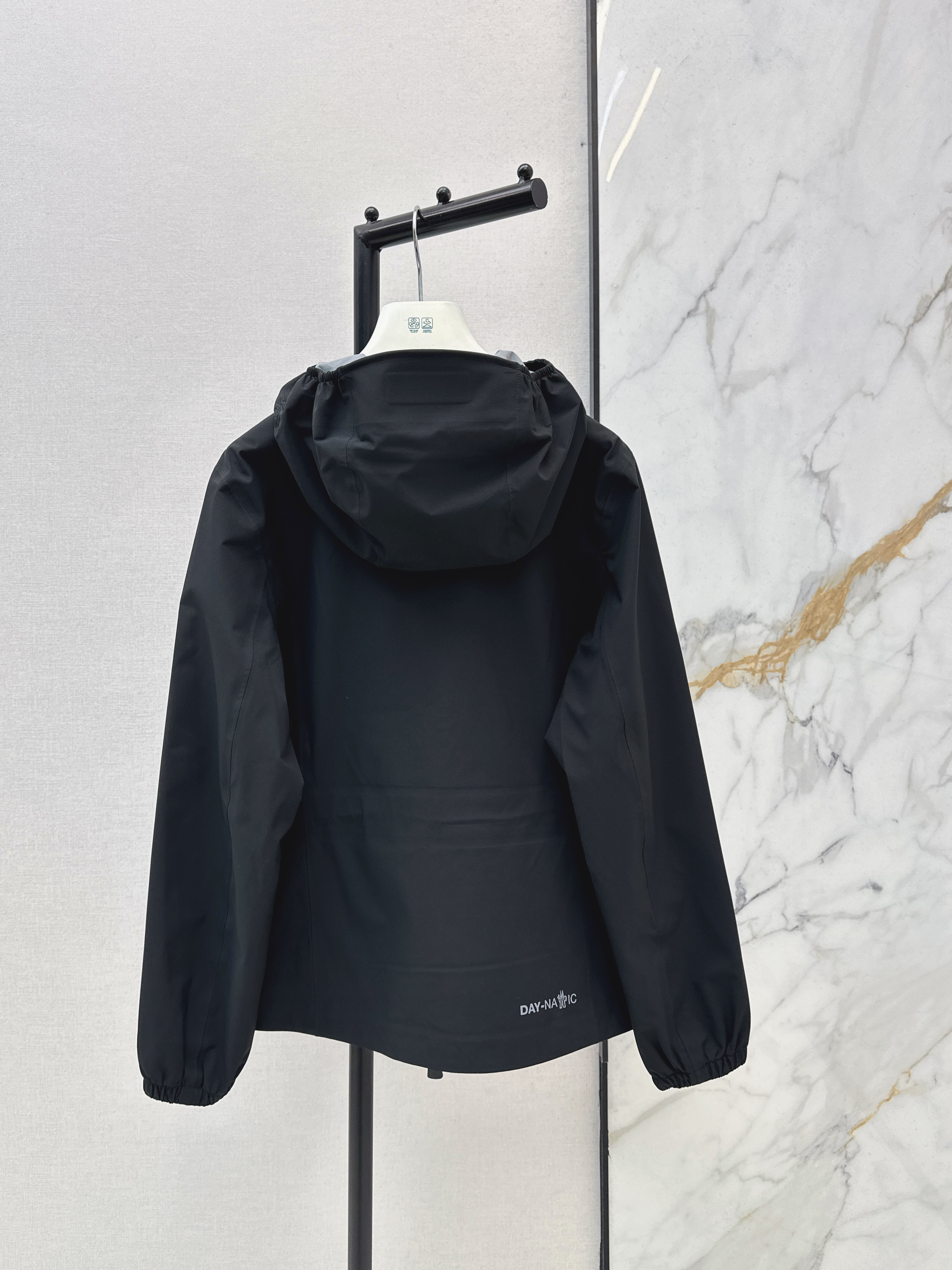 Monc 26ss windbreaker