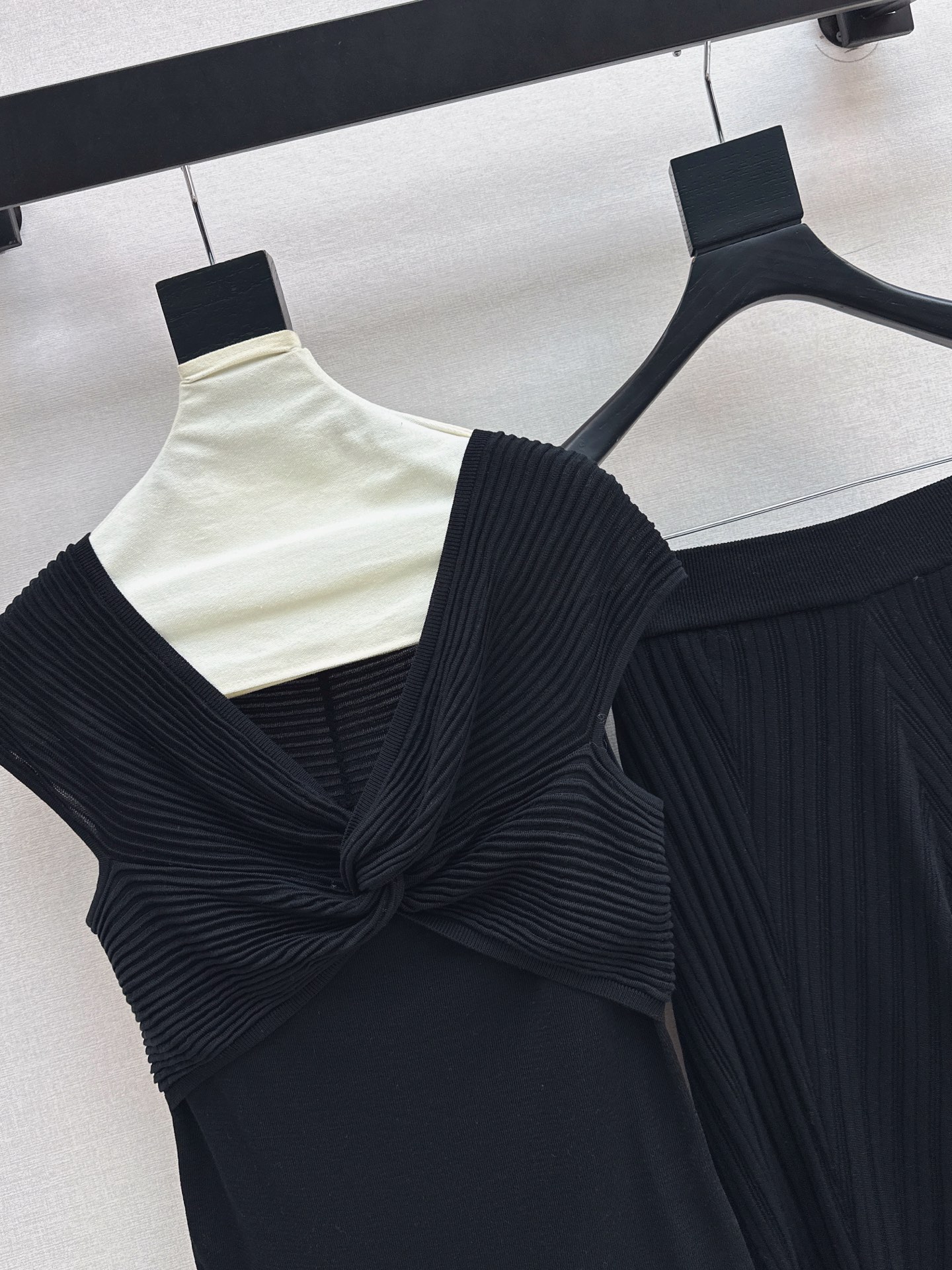 Chol 26ss knit suit
