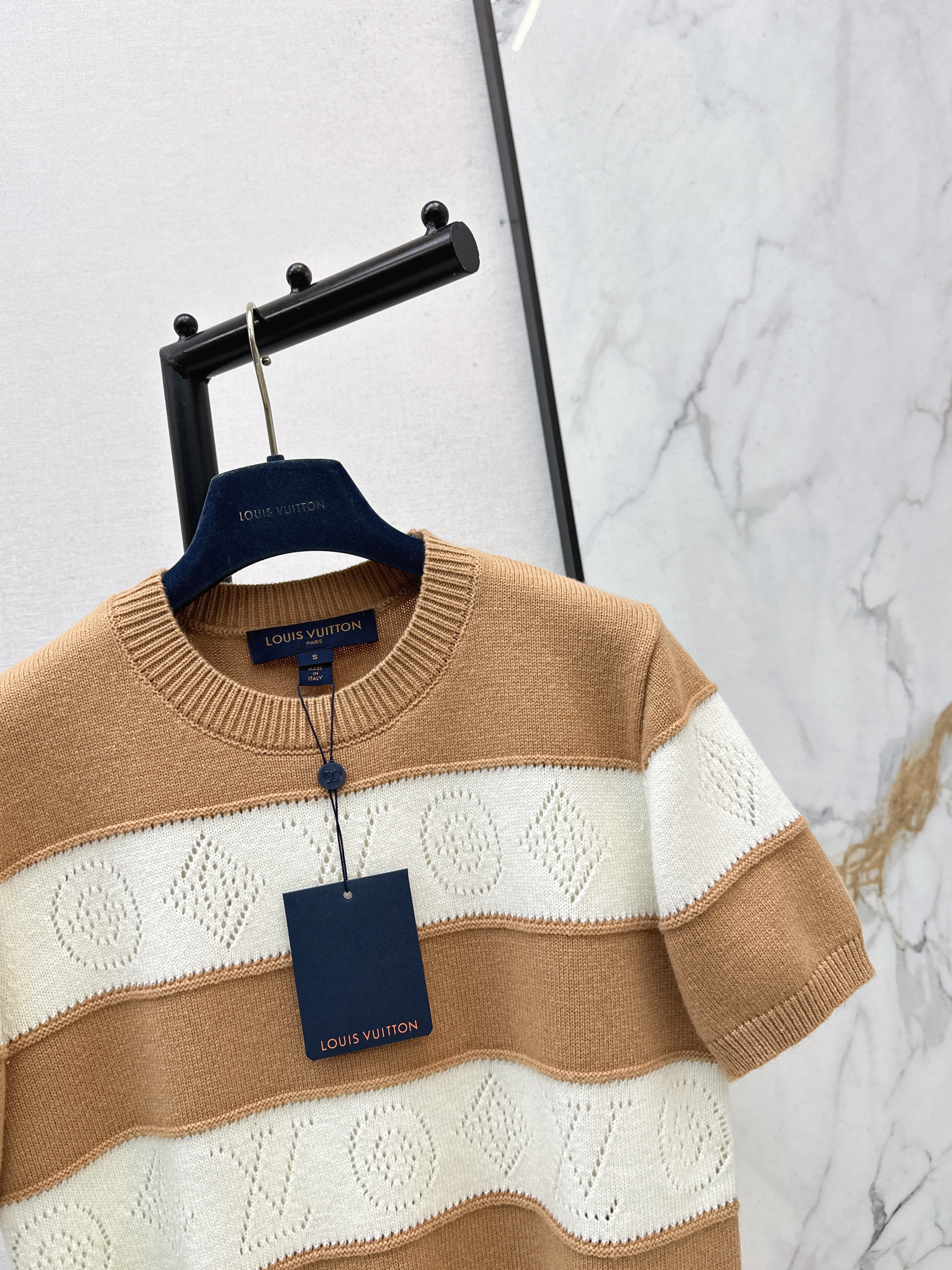 Loui 26ss stripe sweater