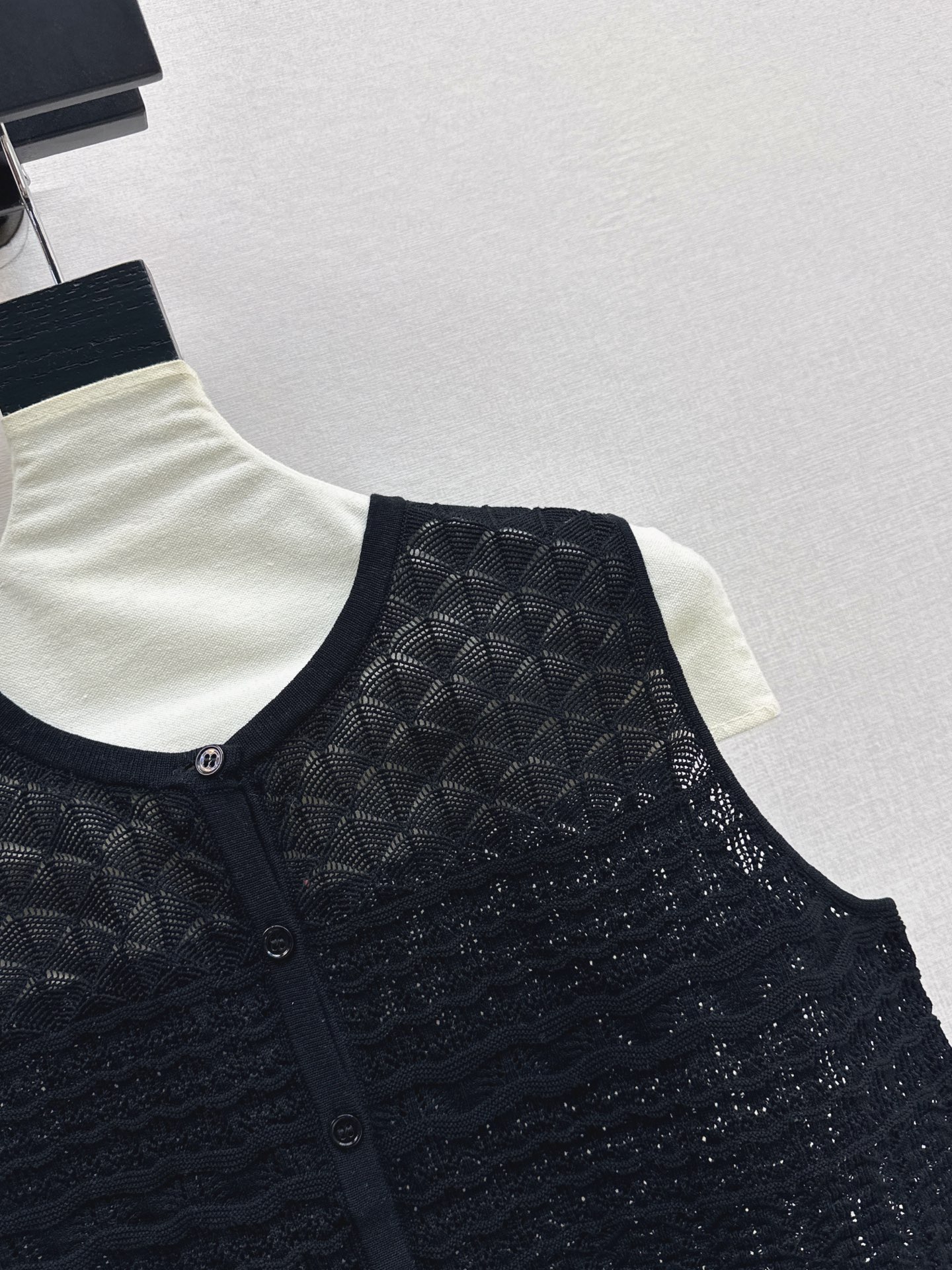 Max 26ss woven hollow vest