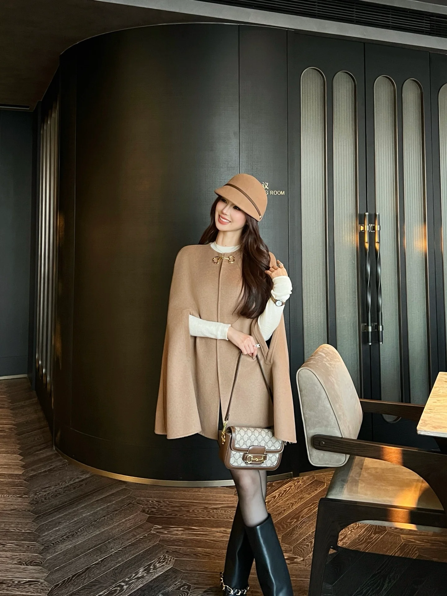 Gucc 25fw wool cape coats