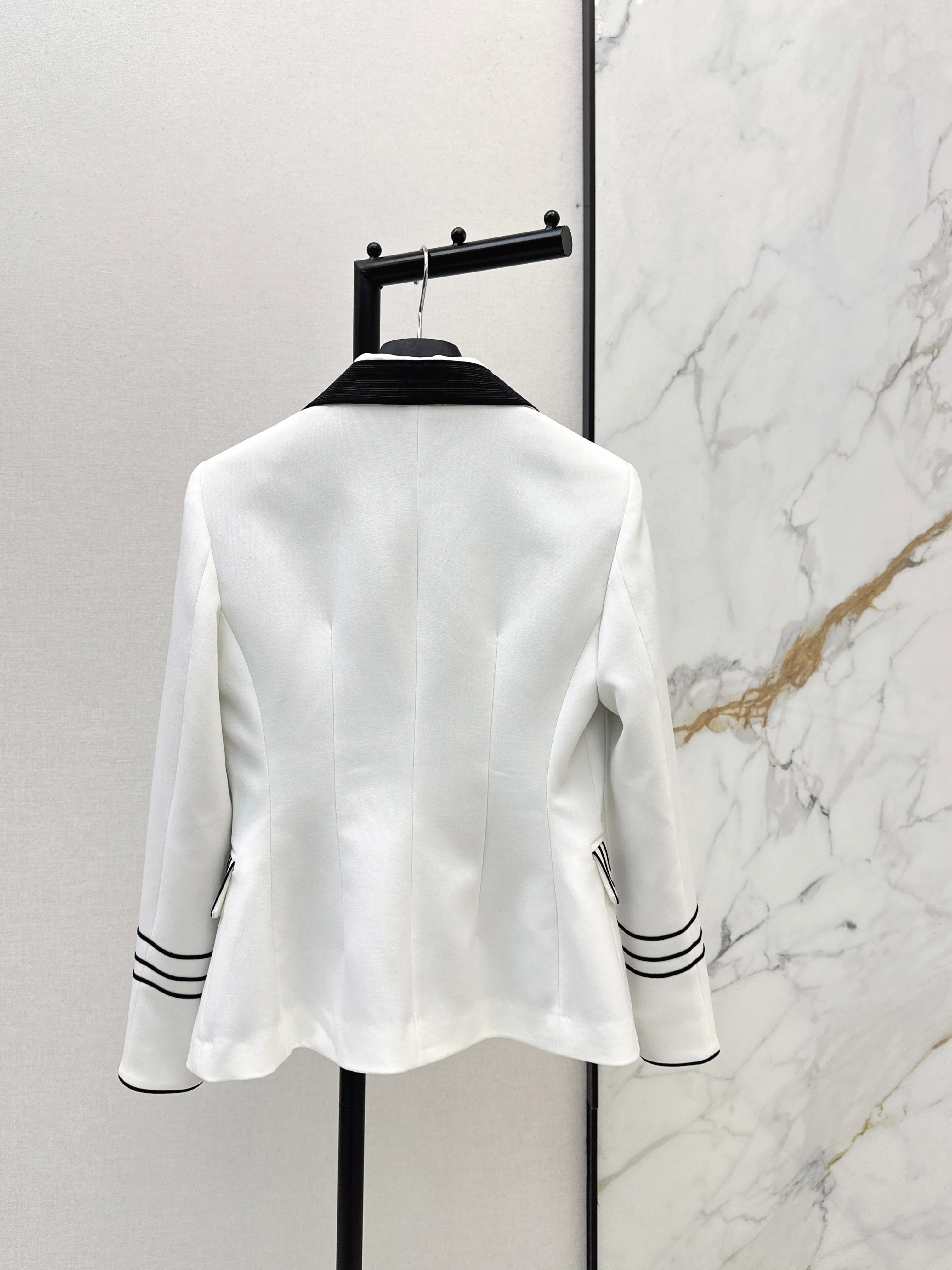 CD 26ss contract trim blazer