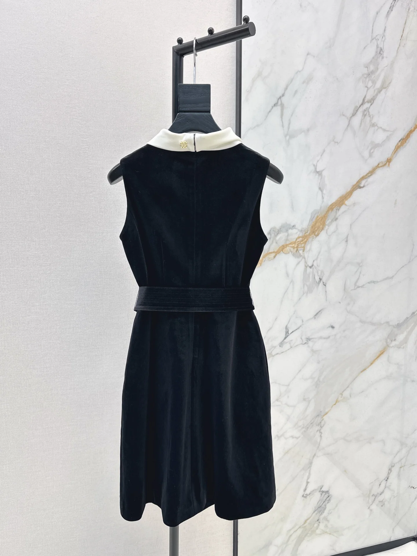 CD 26ss velvet dress