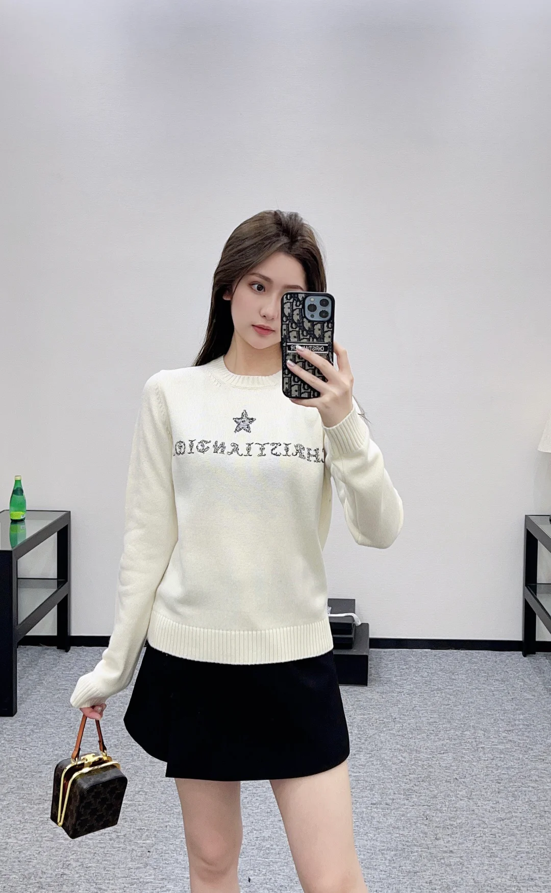 CD 25fw embroidery sweater