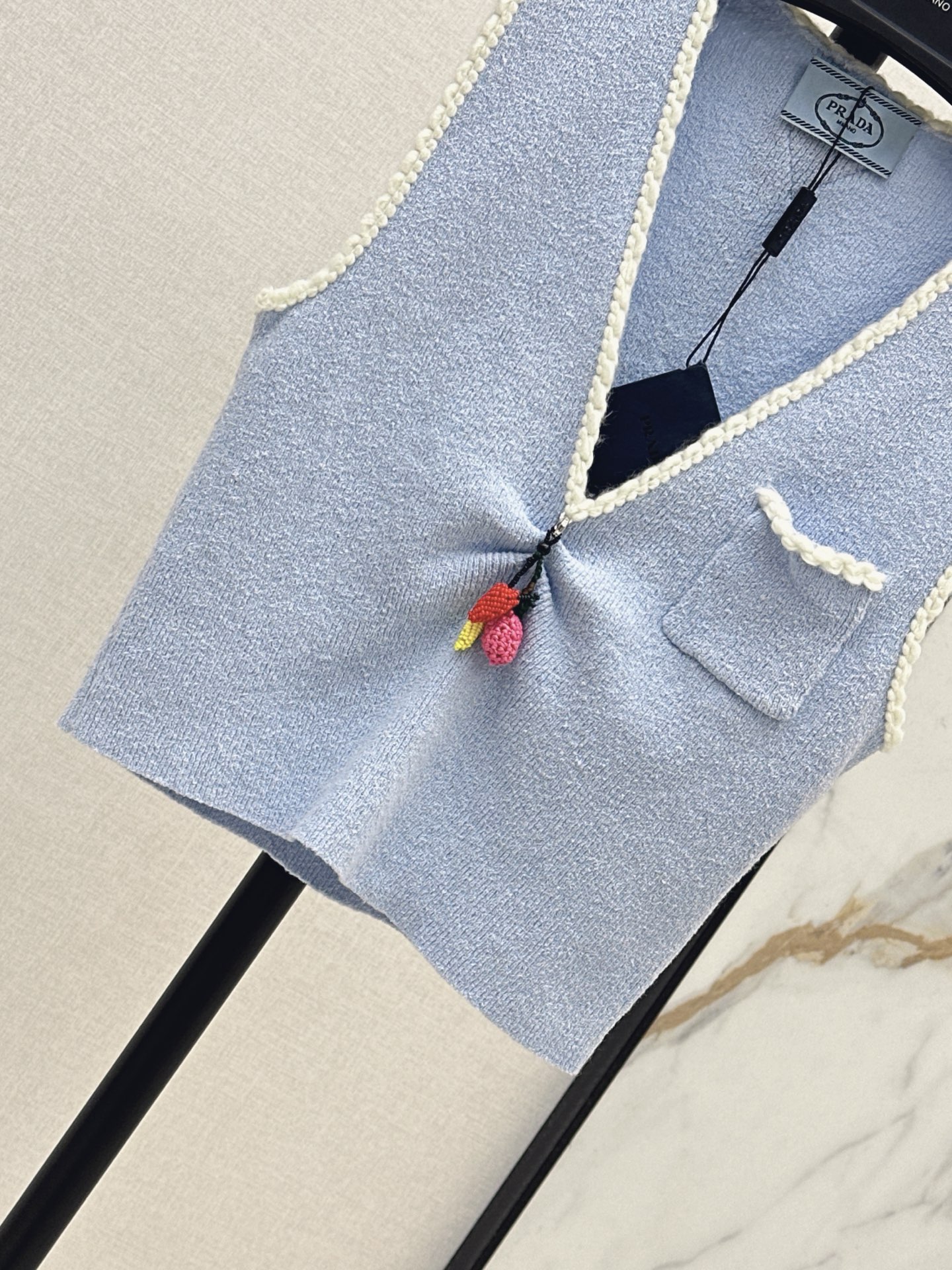 Pra 26ss v-neck knit vest