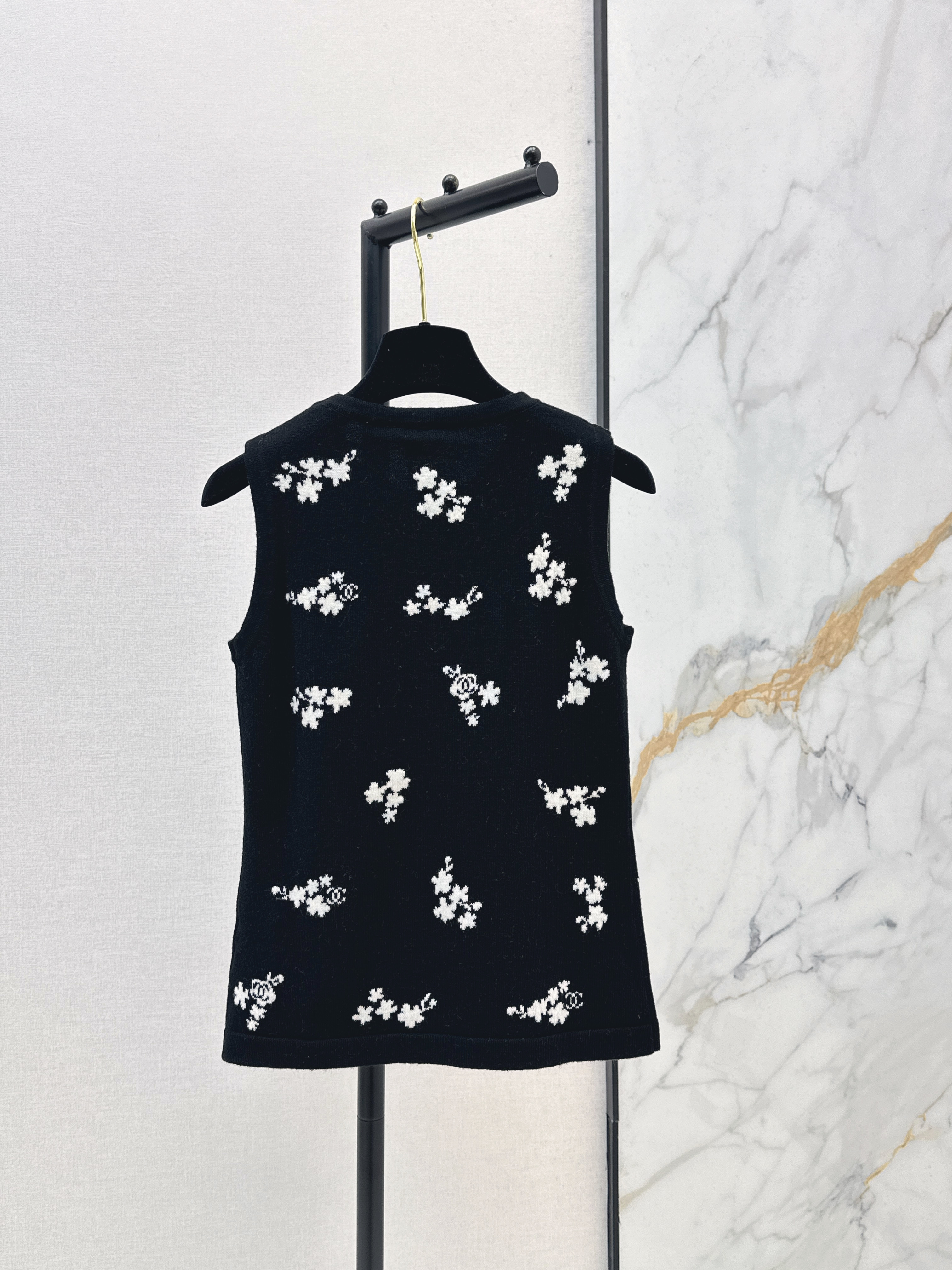 Chan 26ss embroidery knit vest