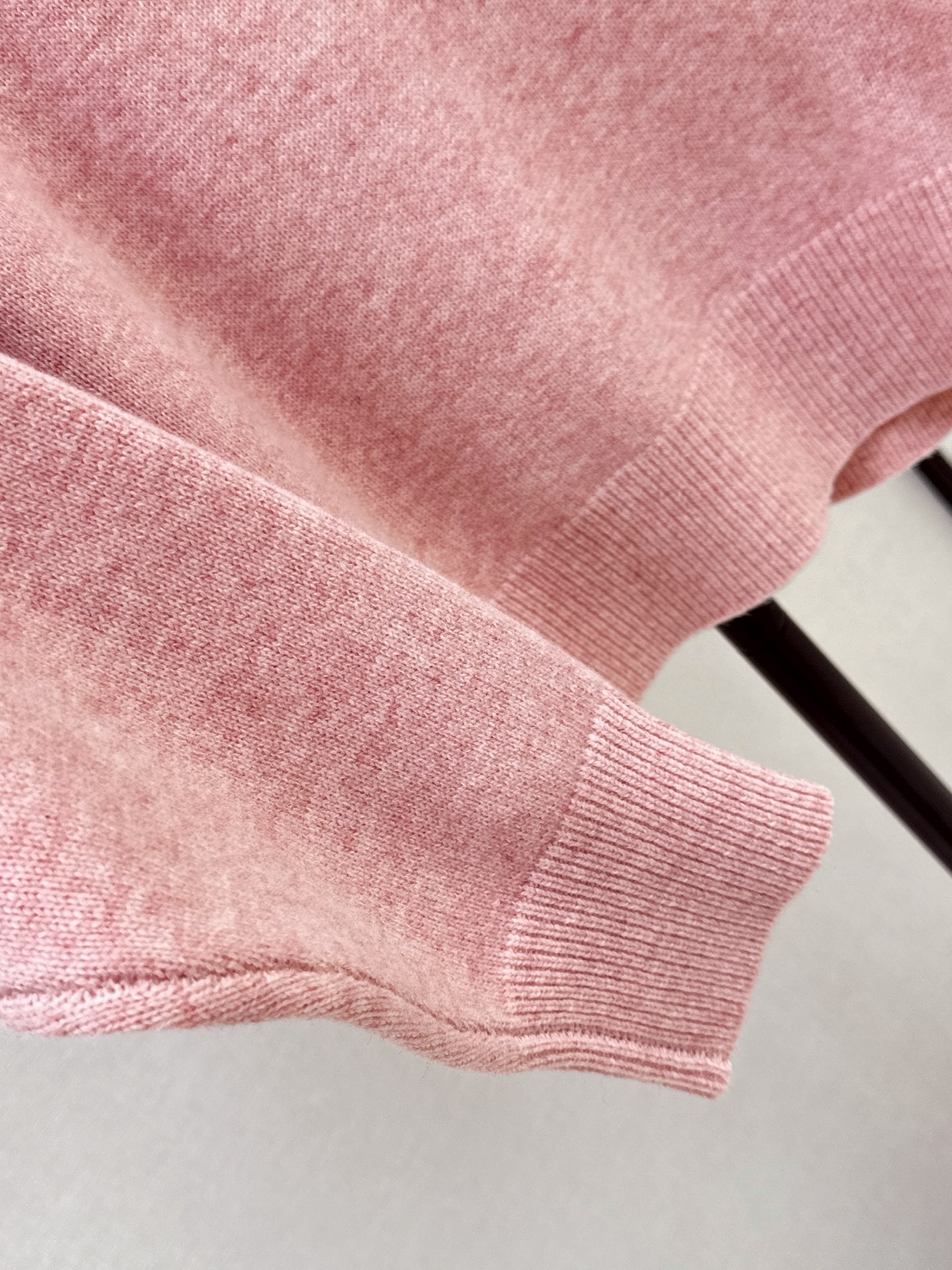 Her 26ss cashmere sweater