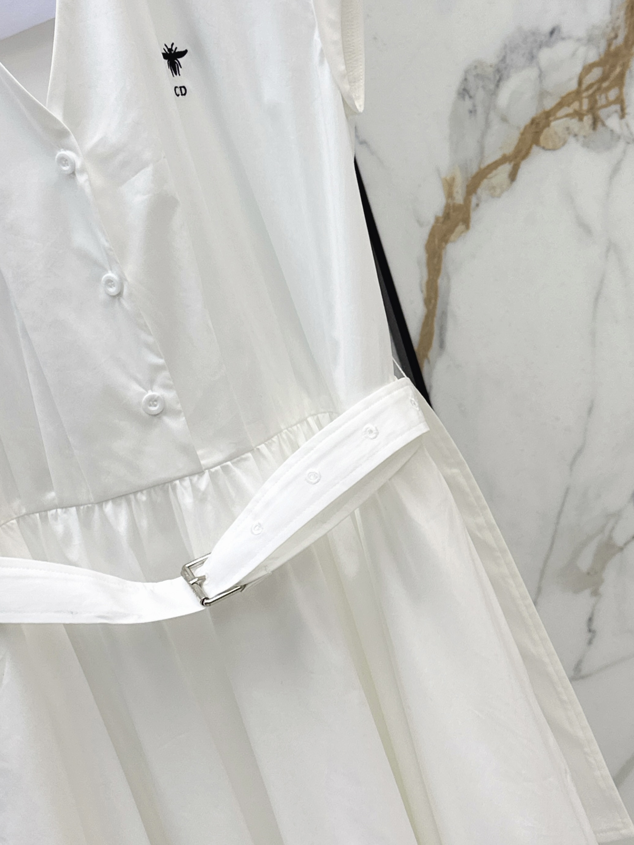 CD 26ss bee embroidery dress