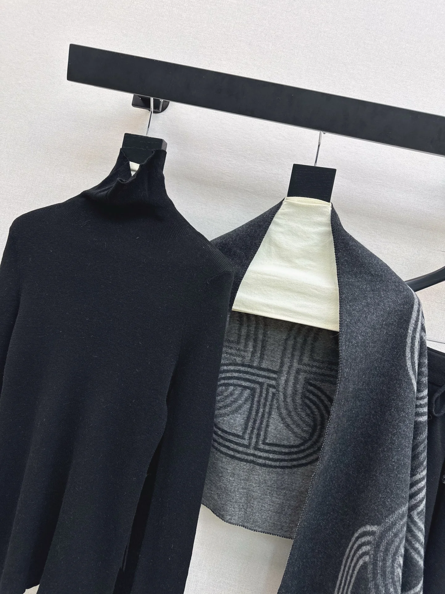 Herm 26ss knit outfit sets basic tee+pant+shawl