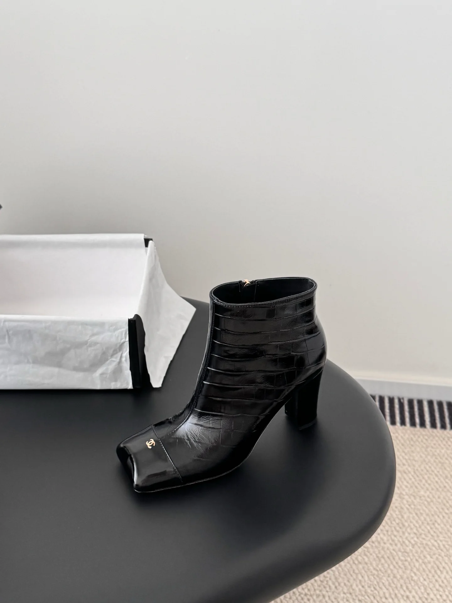 Chan 26ss ankle boots