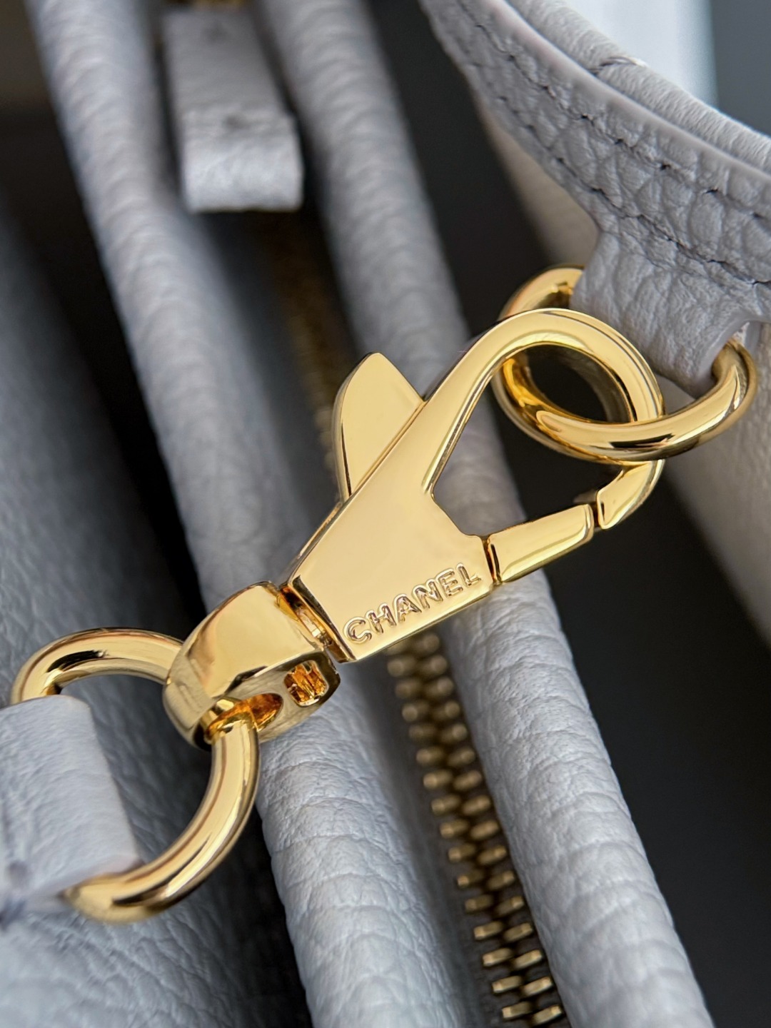 Chan 26S baguette bag