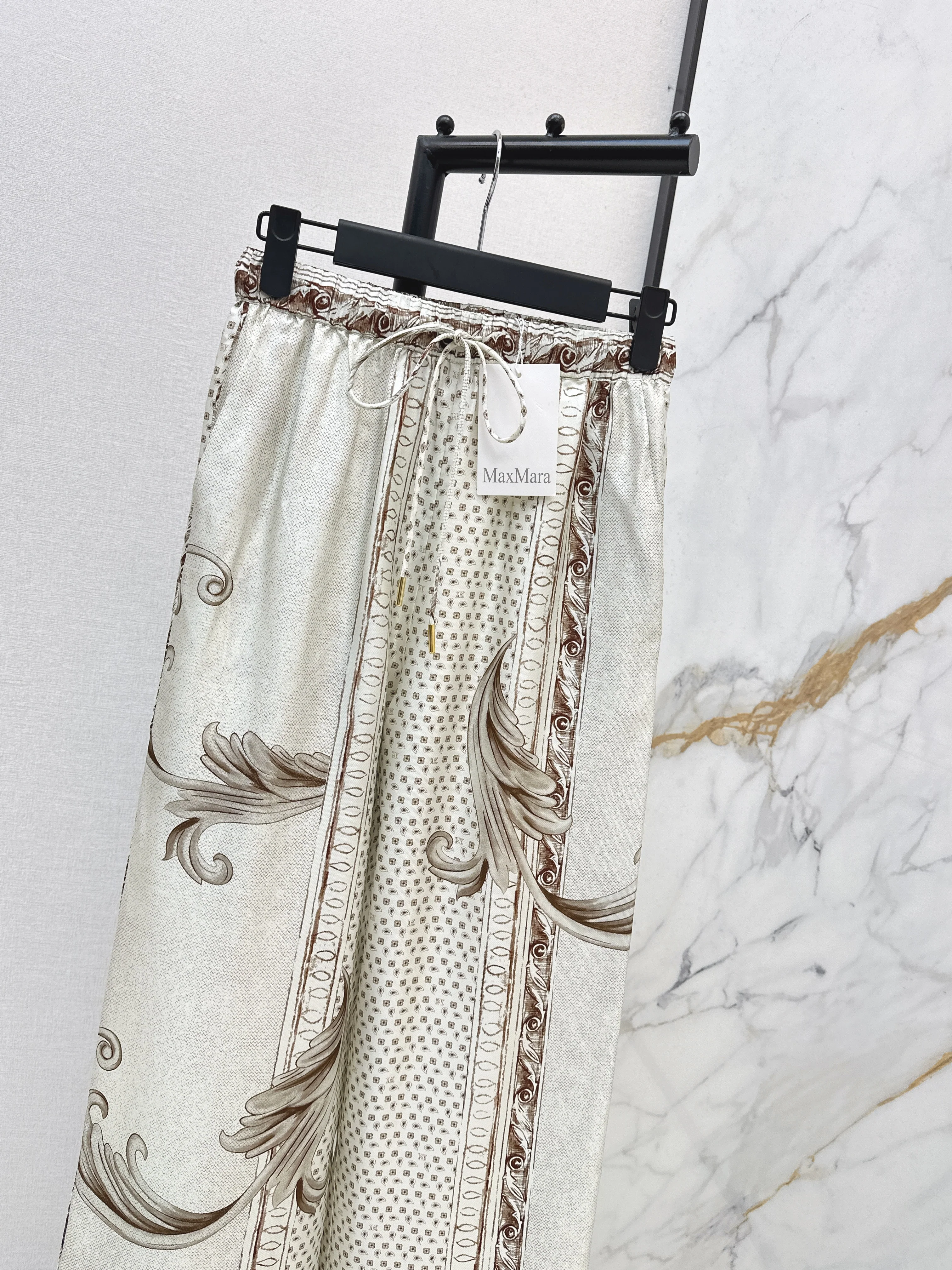 Max 26ss print silk straight pants