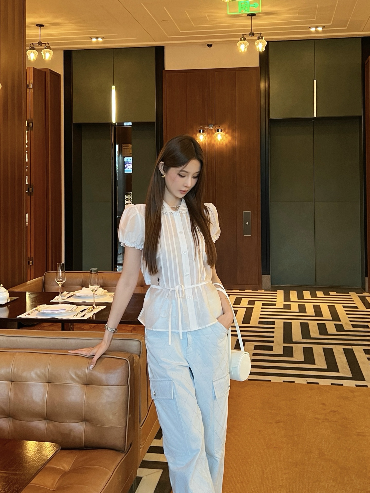 CD 26ss lace trim shirt