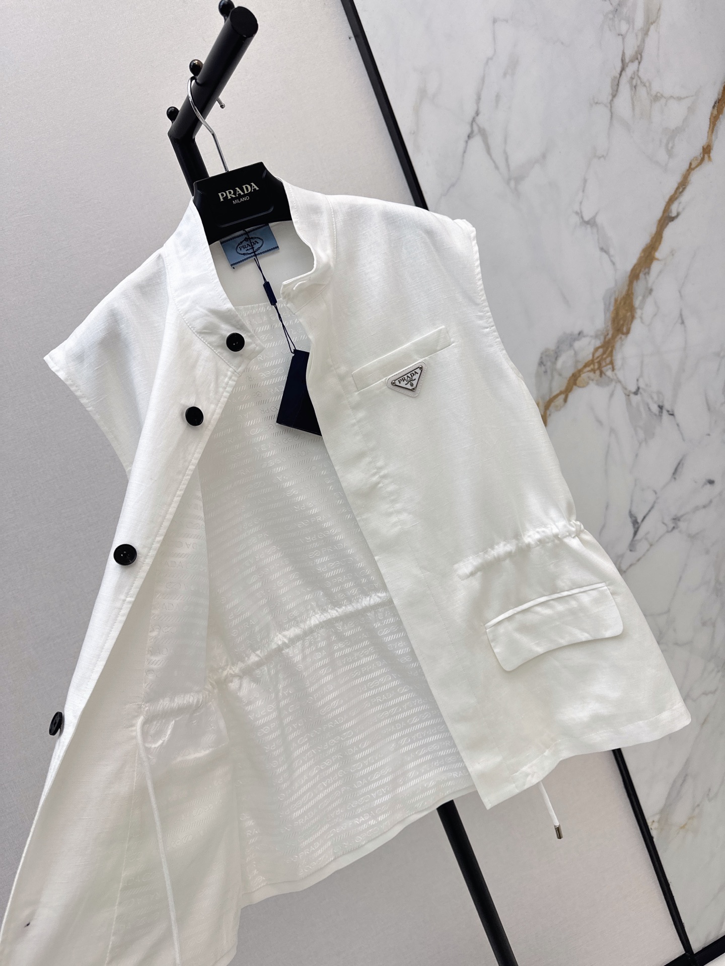 Pra 26ss drawstring vest jacket