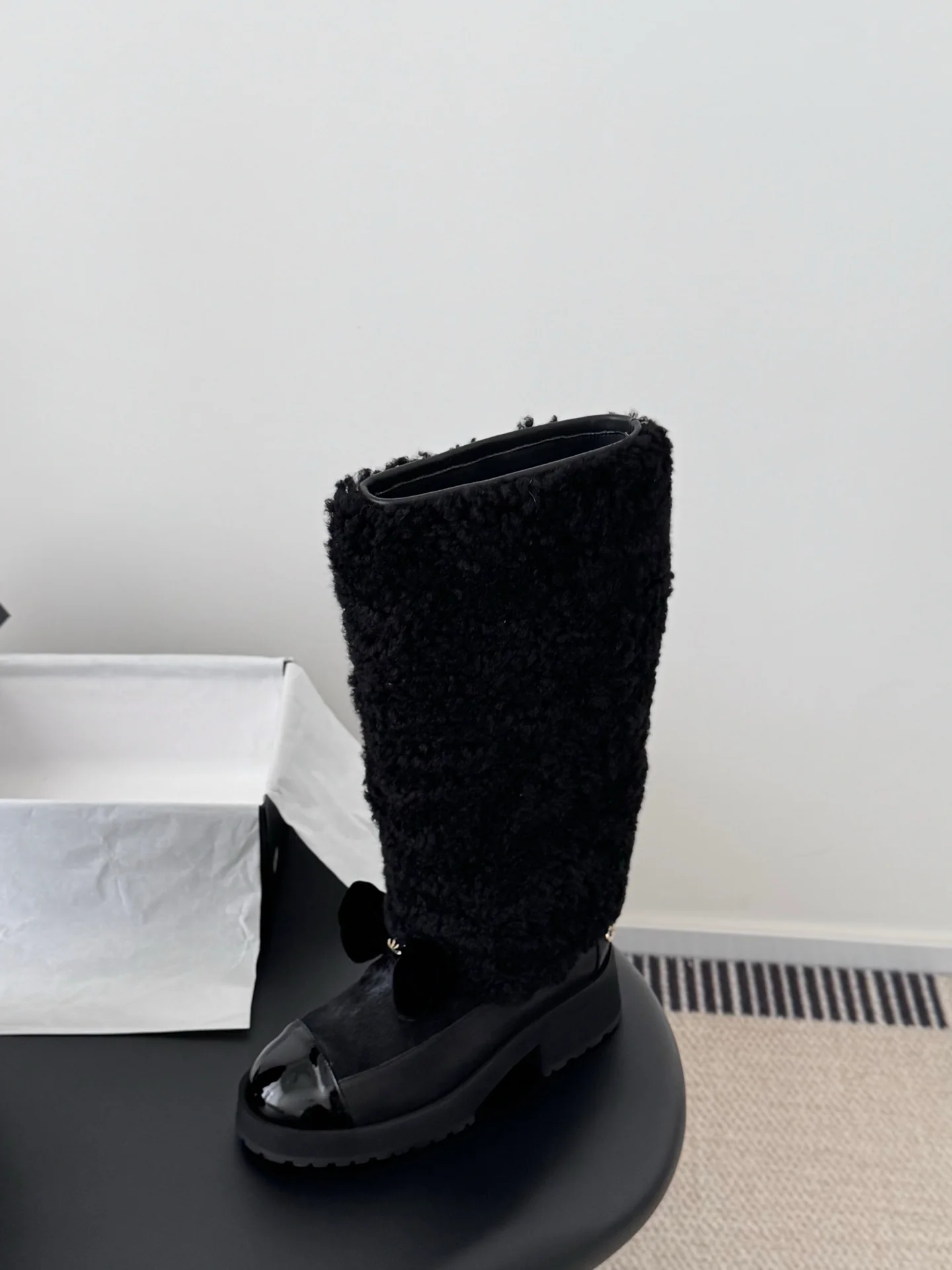 Chan 25fw plush half  boots with bow