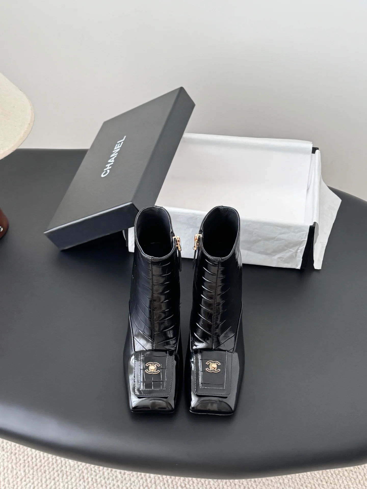 Chan 26ss ankle boots