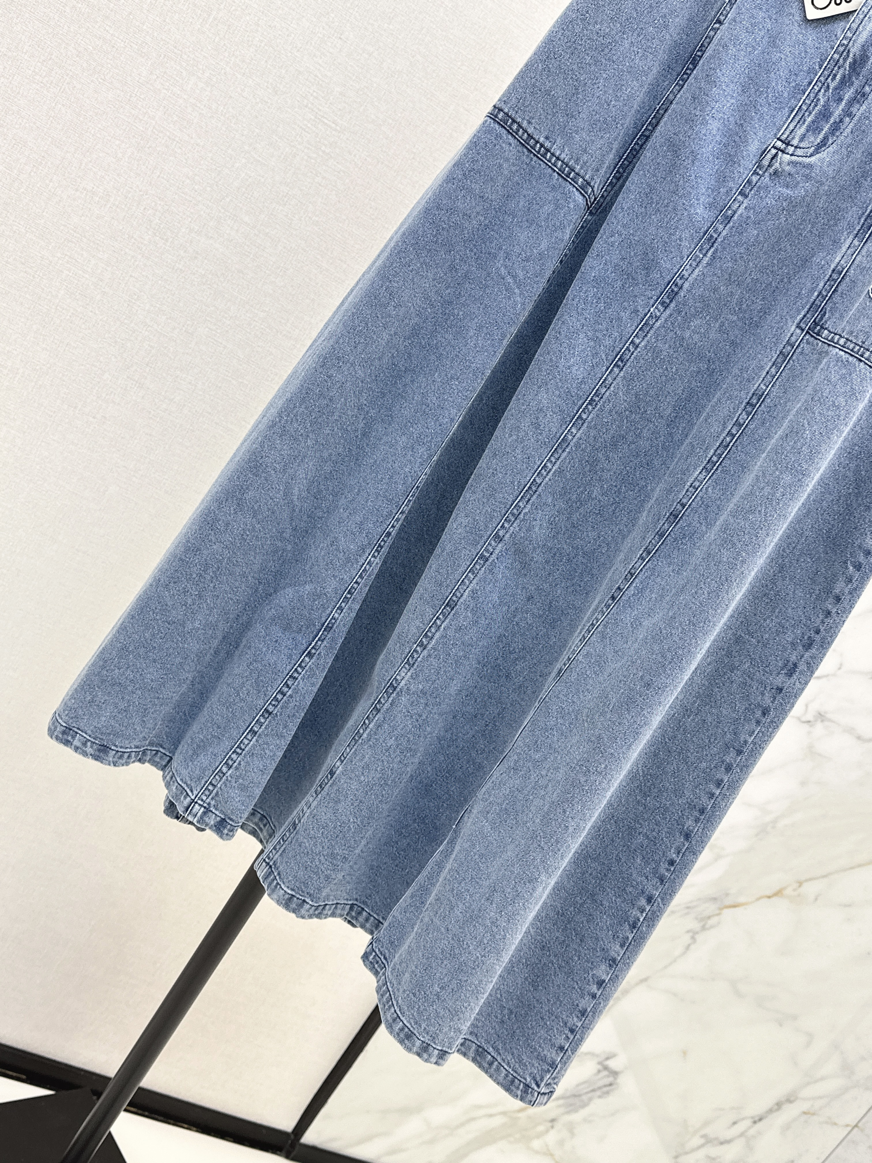 Loe 26ss High-Waisted A-Line Denim Skirt