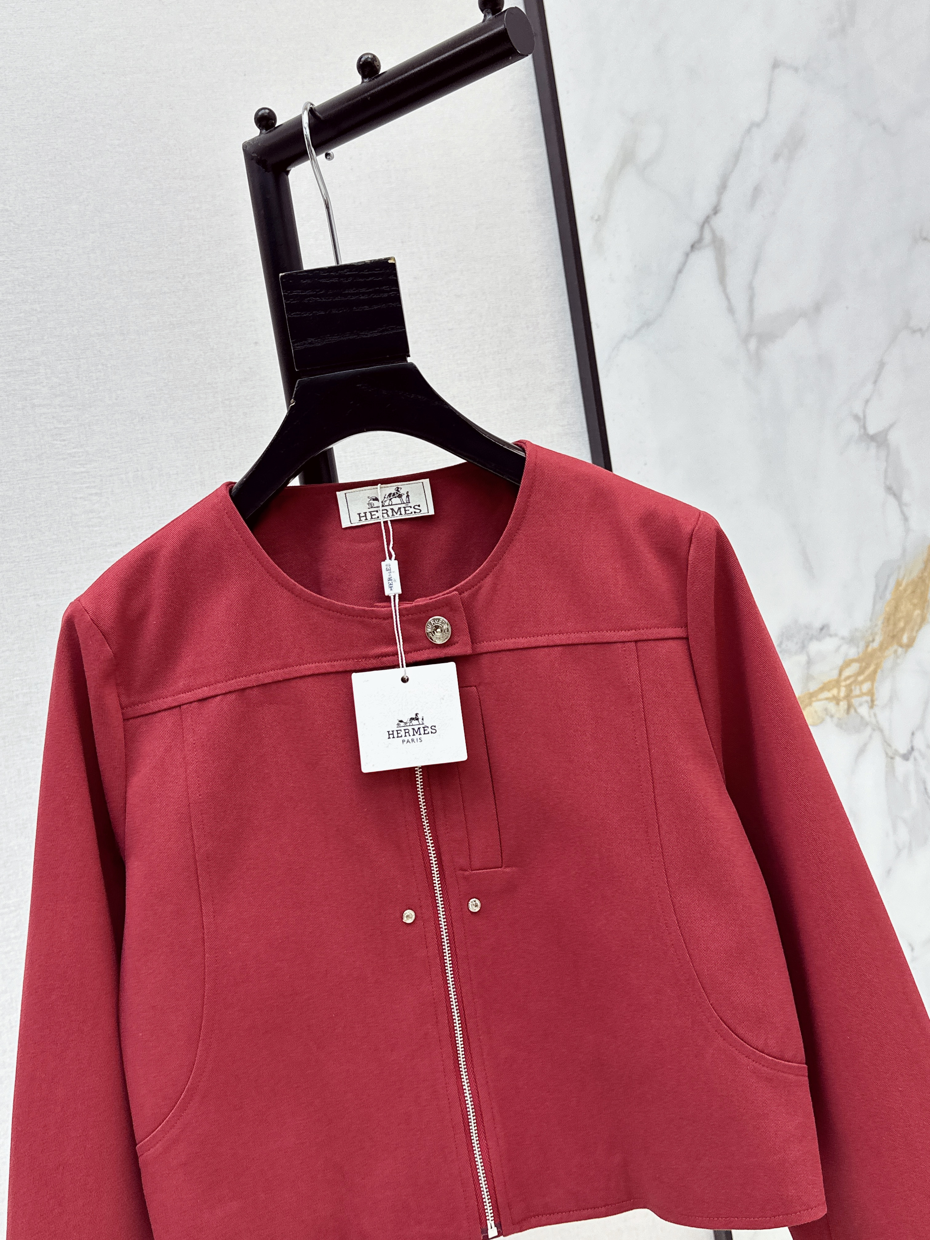 Her 26ss zip-up jacket