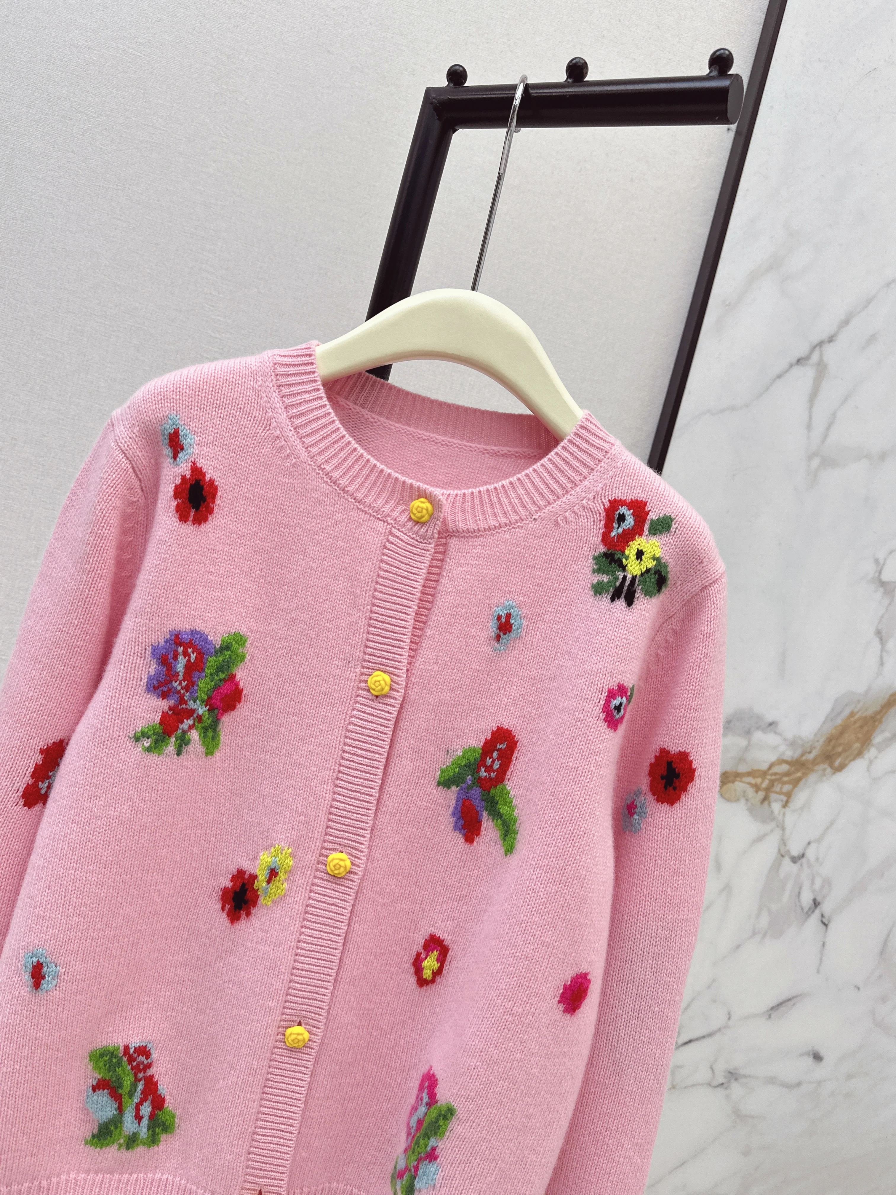 Erdo 26ss intarsia cashmere cardigan