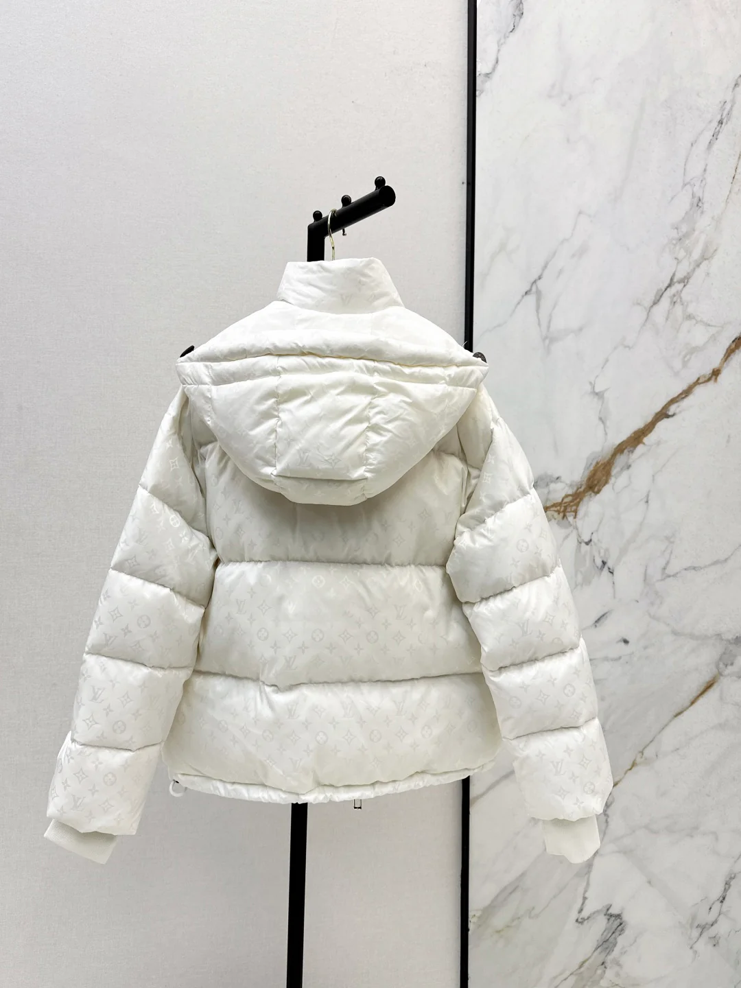 Loui 25fw down jacket