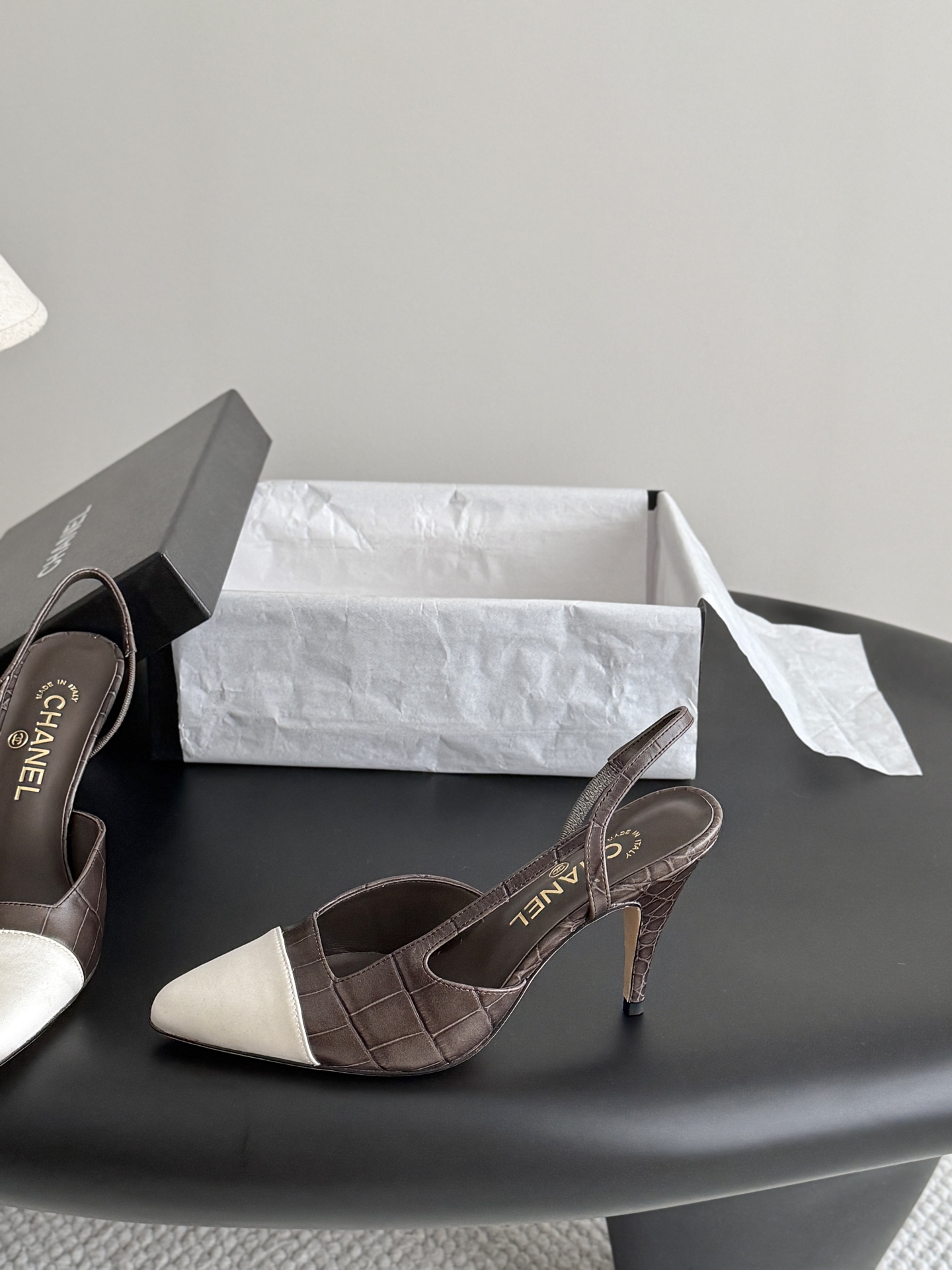 Chan 26A slingback heel