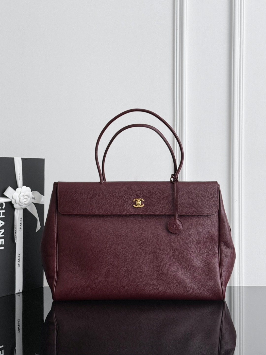 Chan 26S large tote bag