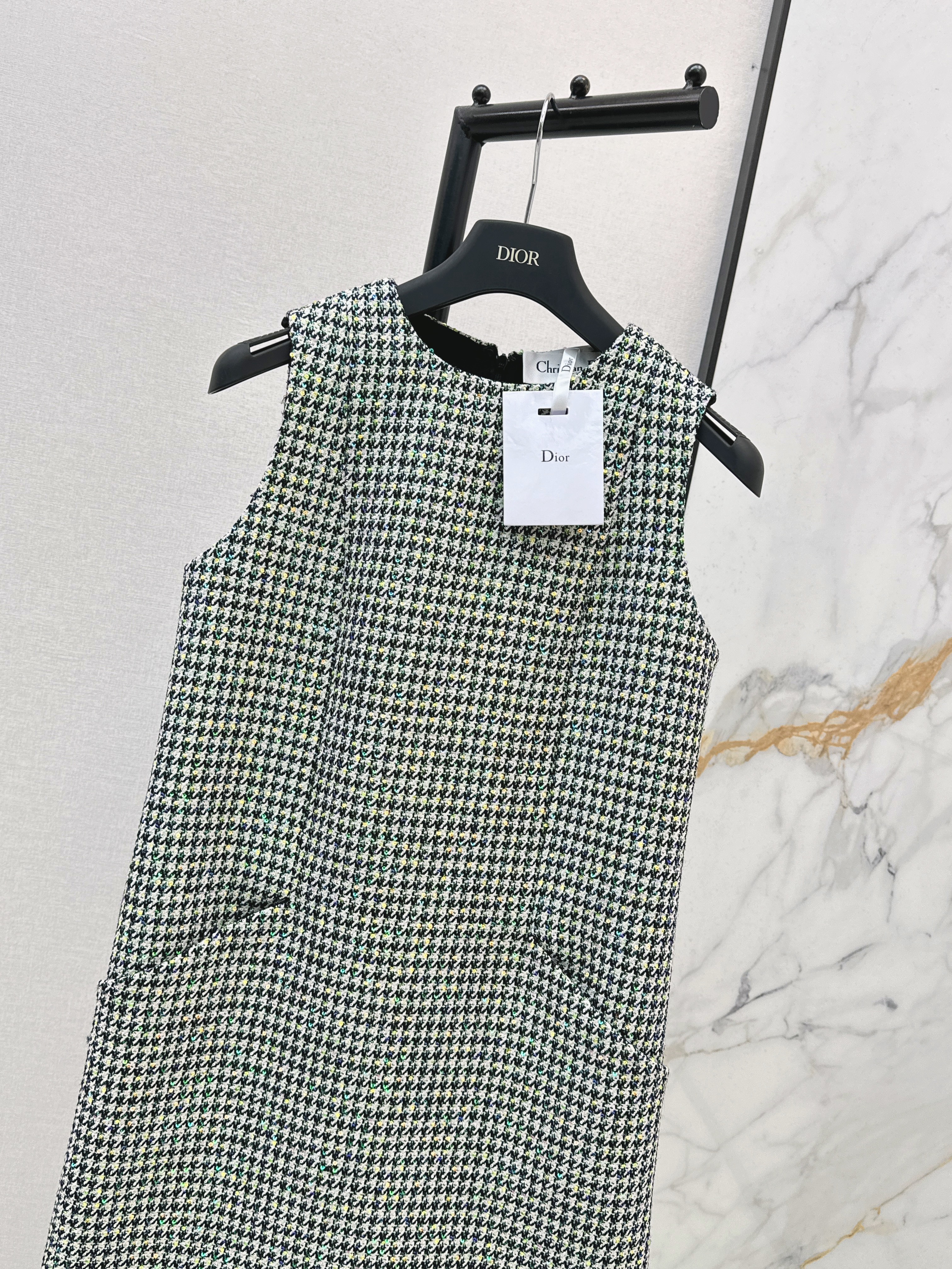 CD 26ss houndstone sleeveless dress