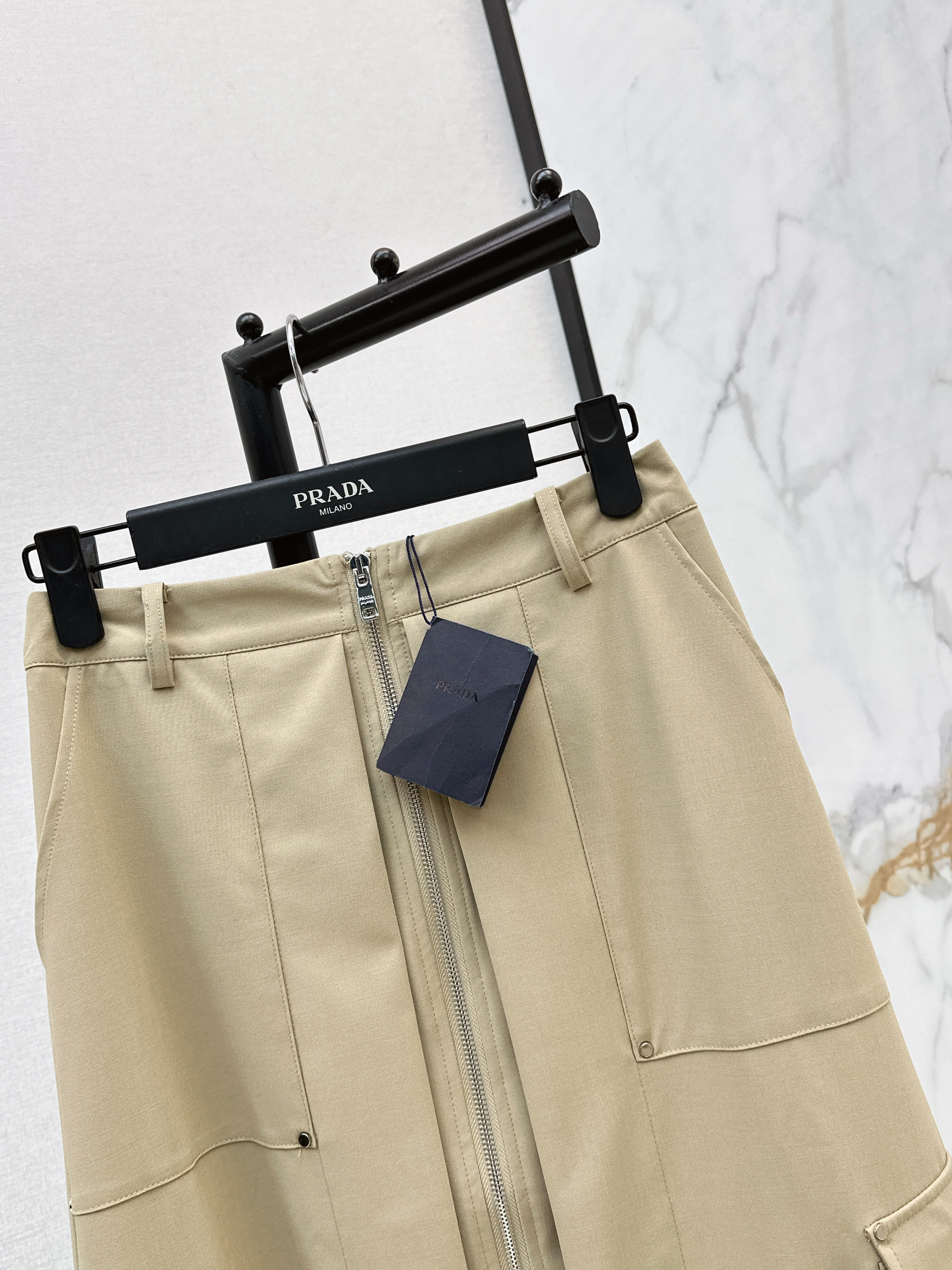 Pra 26ss zip-up skirt