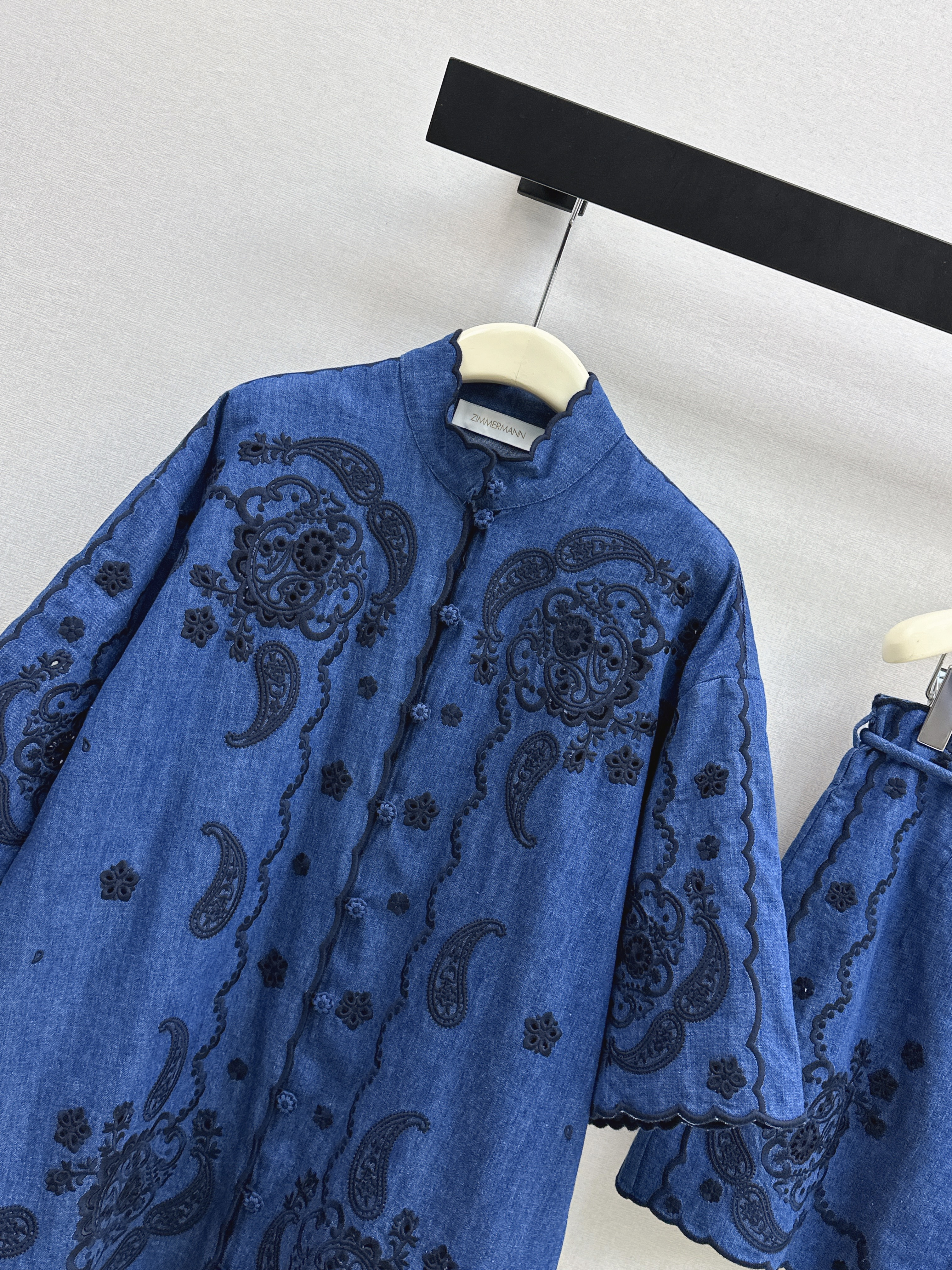 Zimm 26ss embroidery shirt