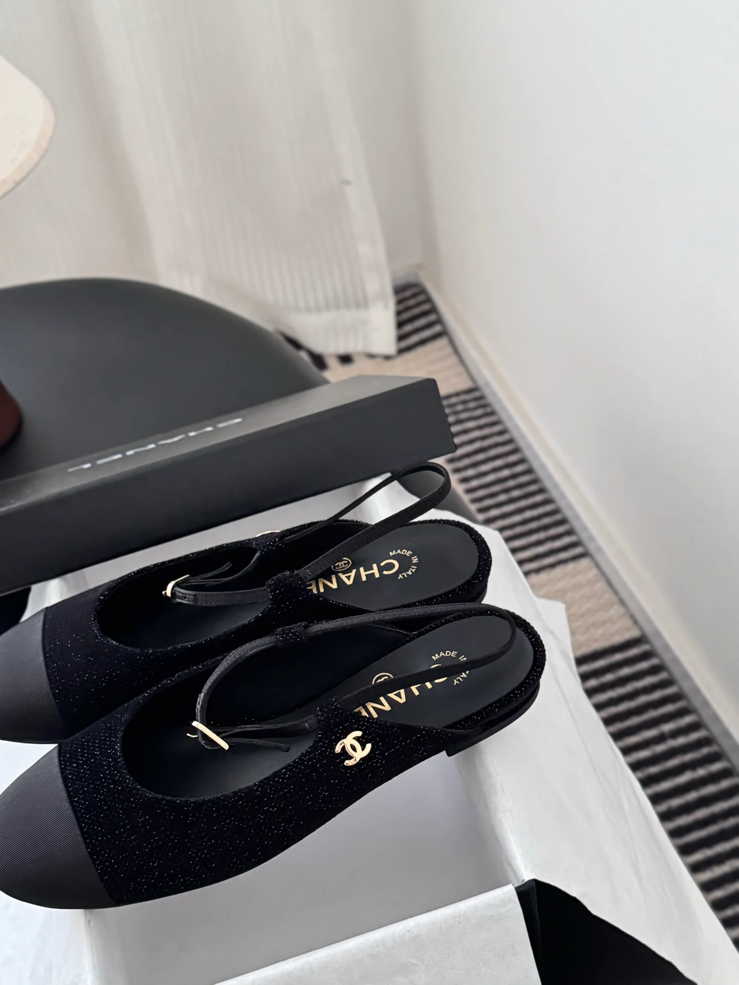 Chan 25fw slingback mary jane flats