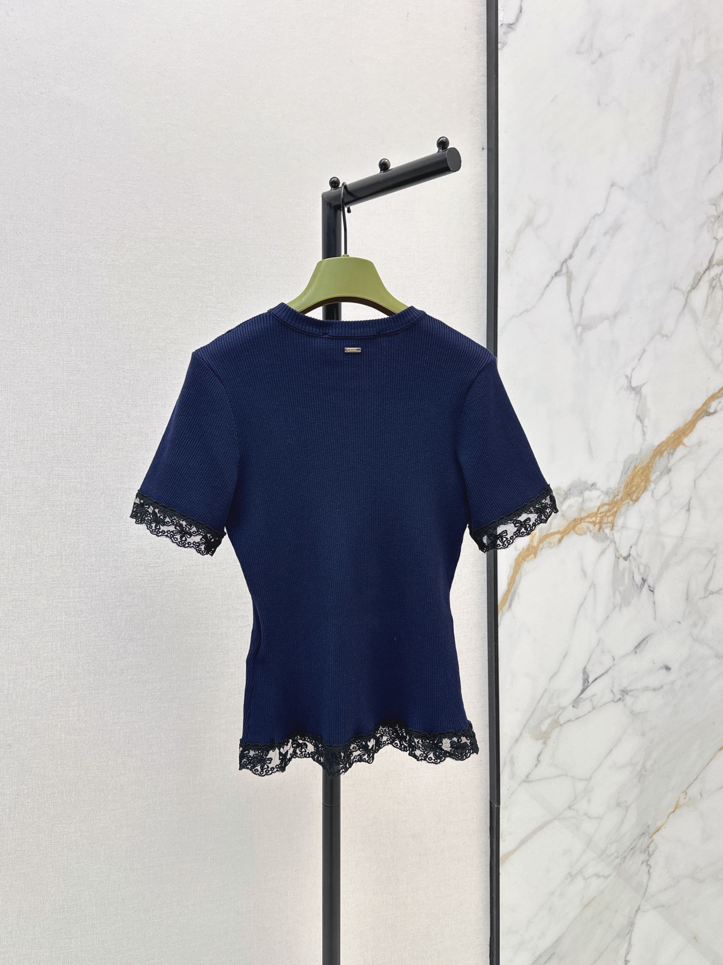 Guc 26ss lace contract knitwear