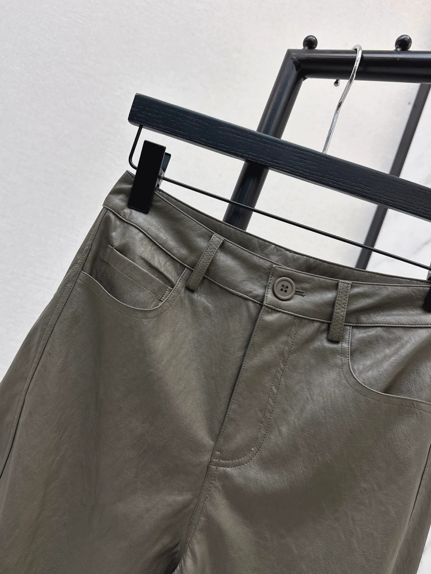 Row 25fw leather pants