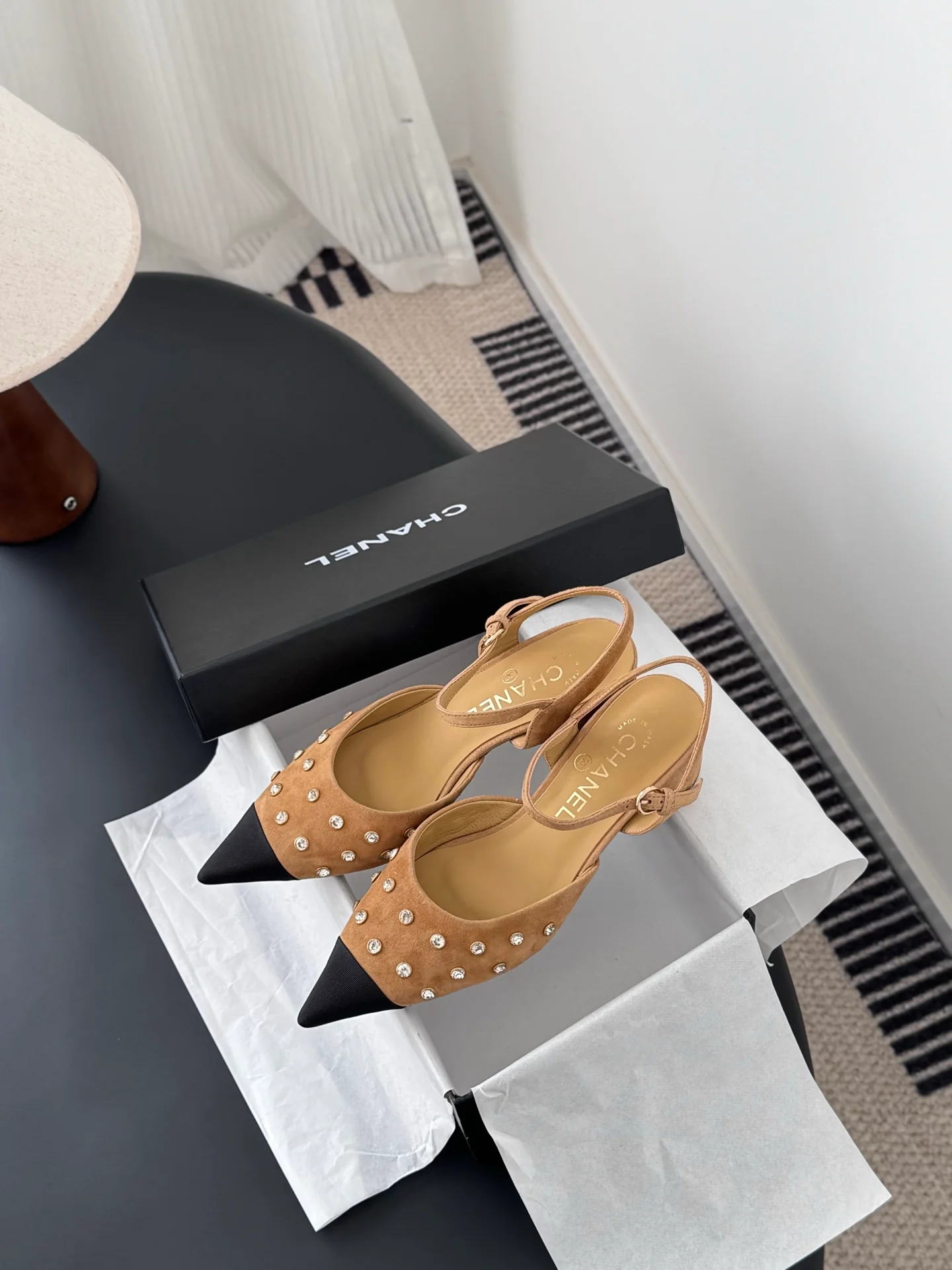 Chan 25fw rhinestones slingback sandals