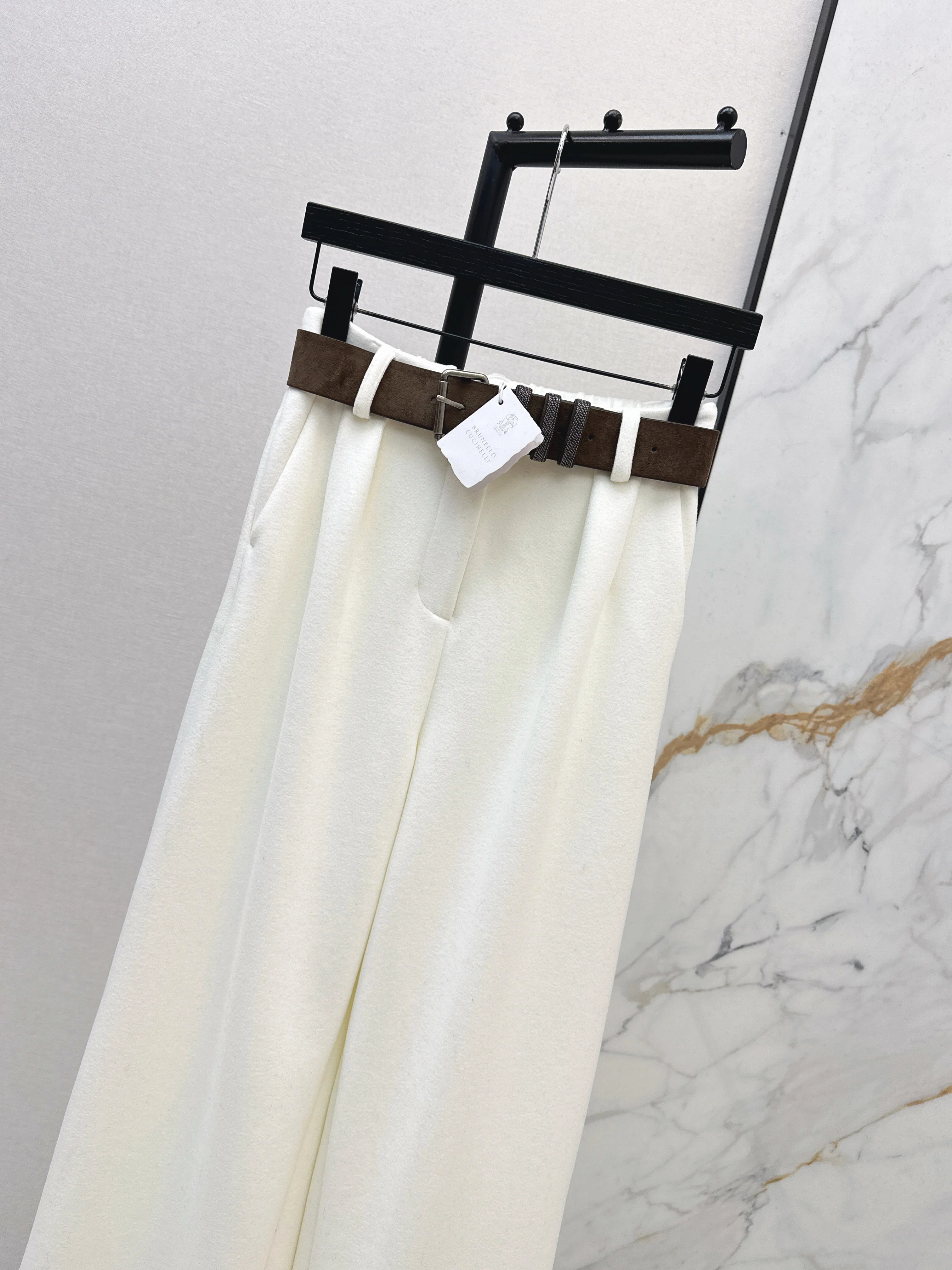 Brun 26ss straight pants with belted
