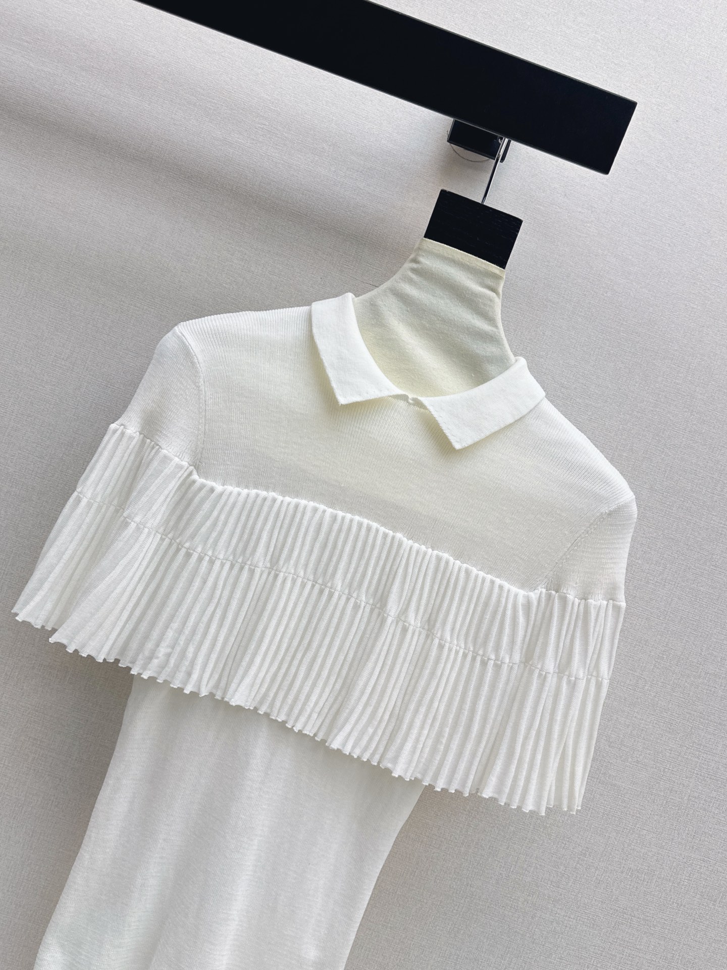 Miu 26ss cape knitswear
