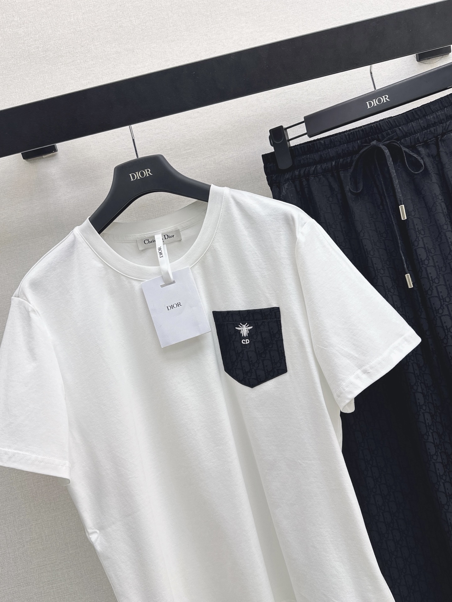 CD 26ss t-shirt wied leg pants set
