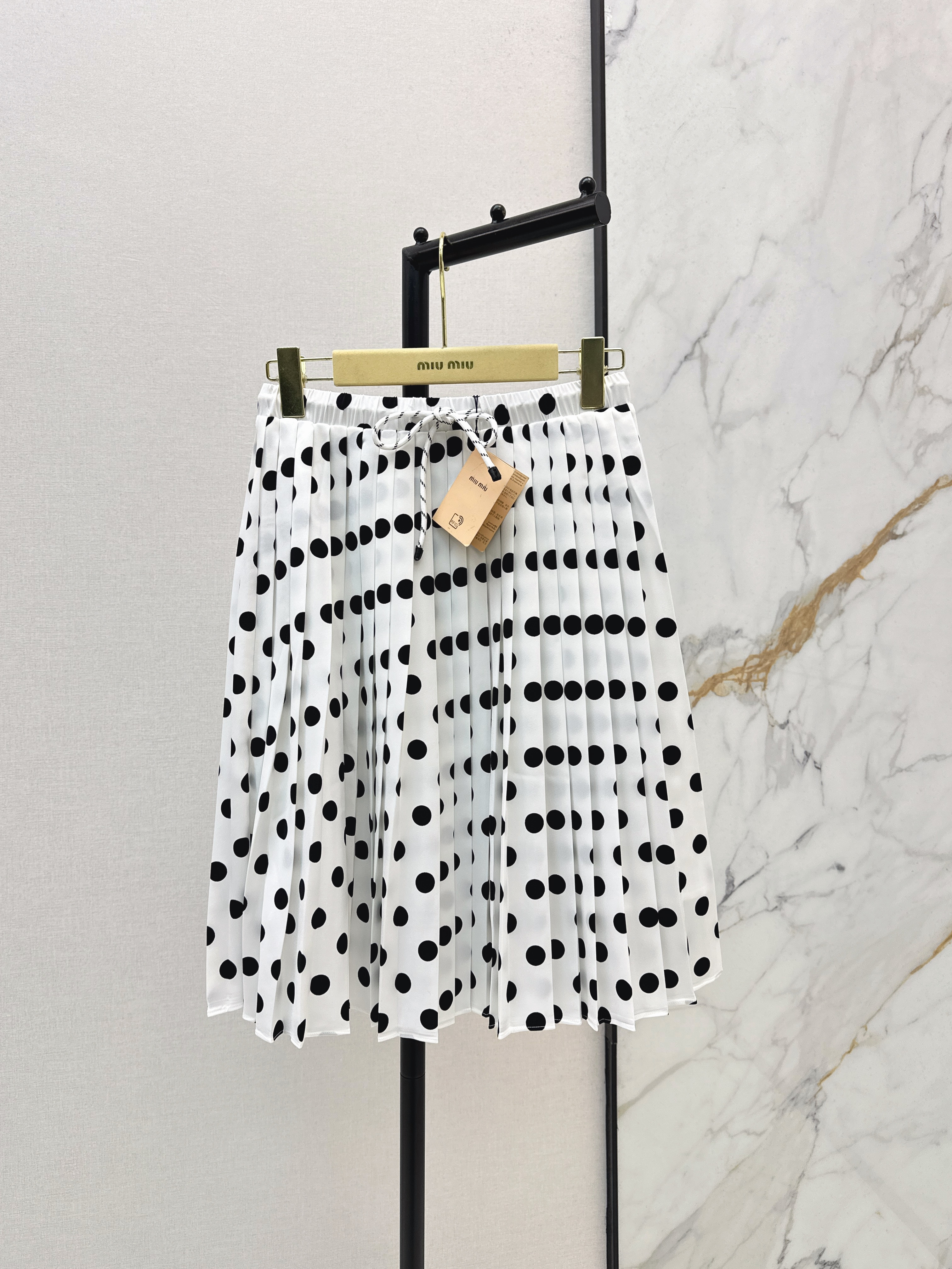 Miu 26ss polka dots pleated skirt