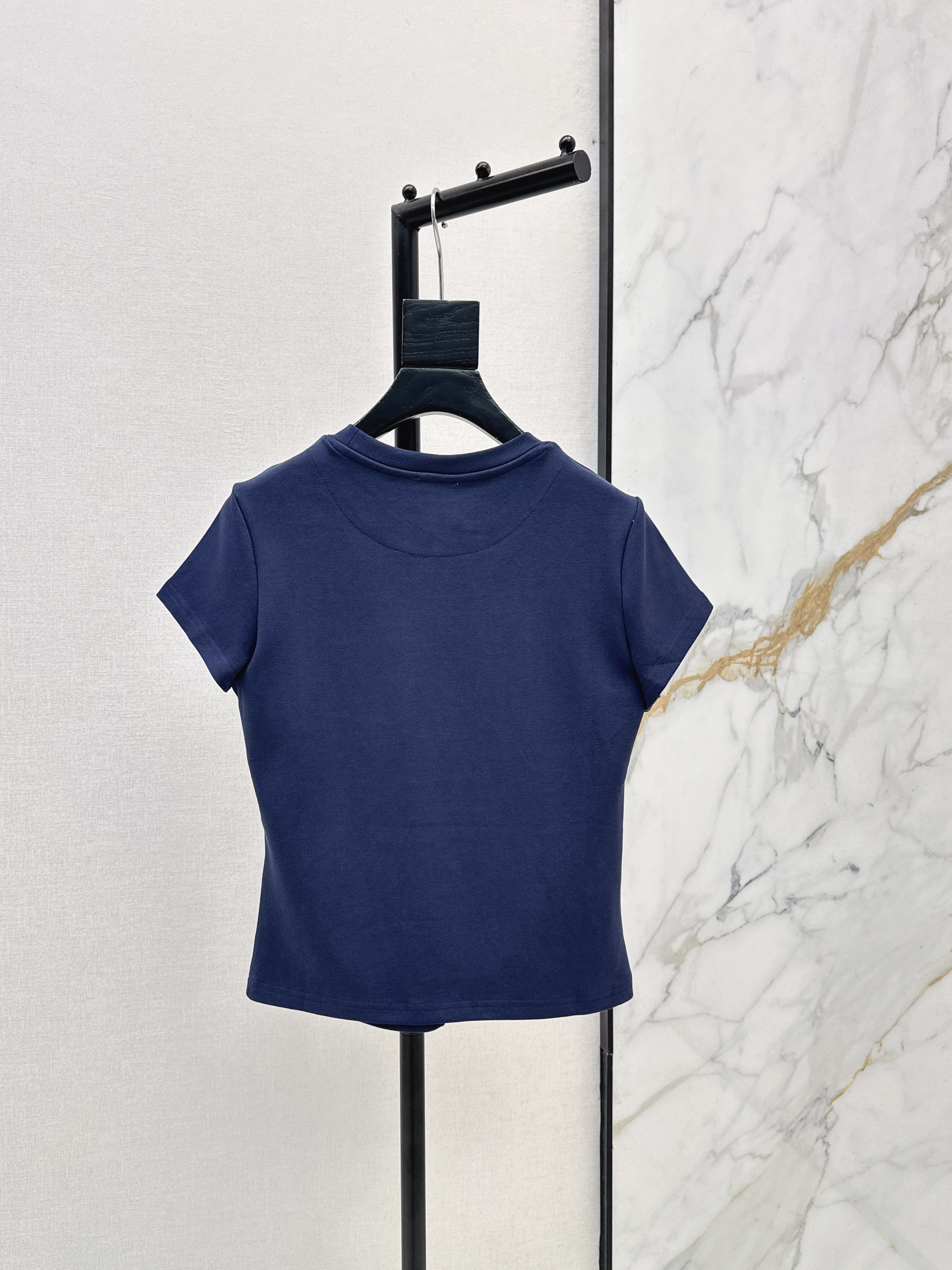 Her 26ss t-shirt