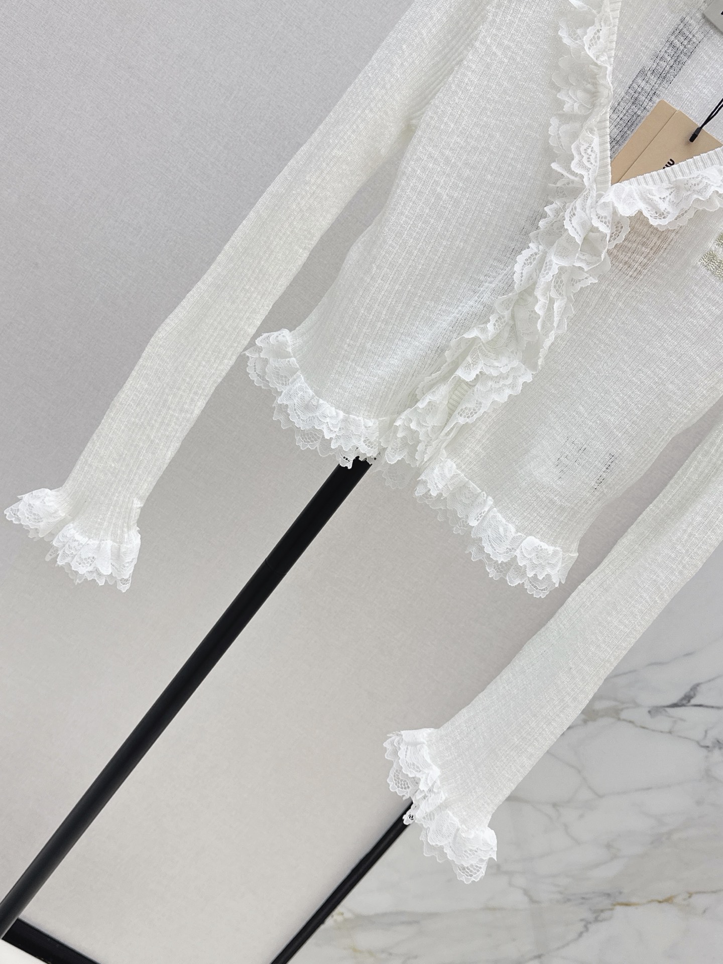 Miu 26ss lace trim knit cardigan