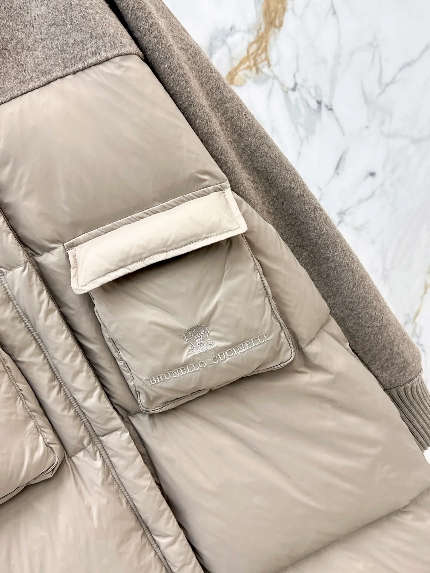 Brun 25fw down jacket