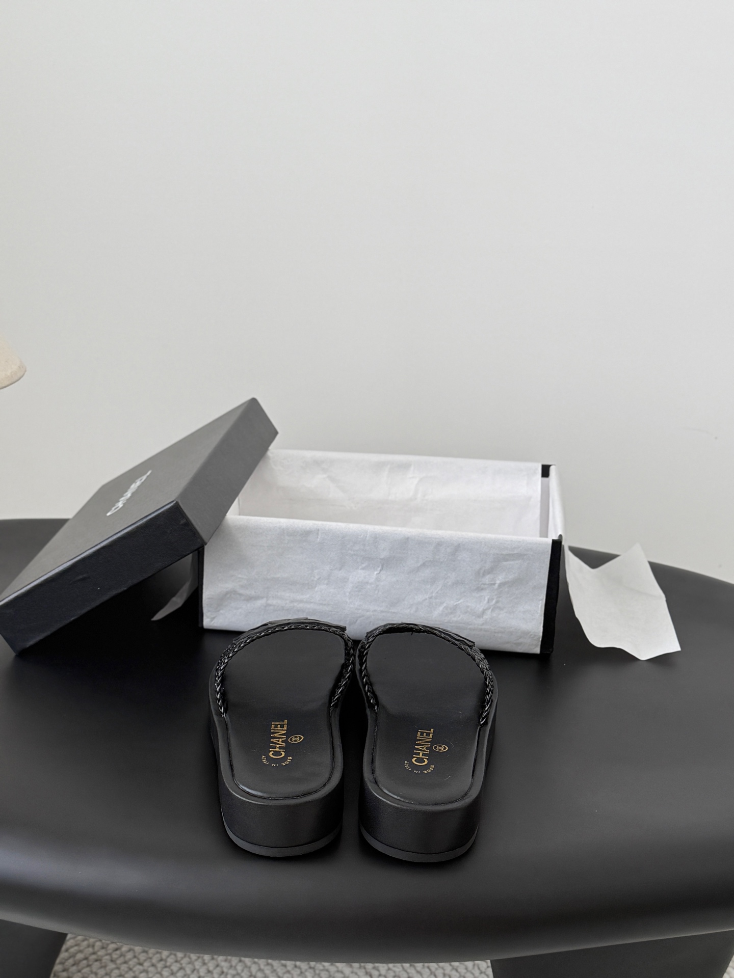 Chan 26ss woven sandals