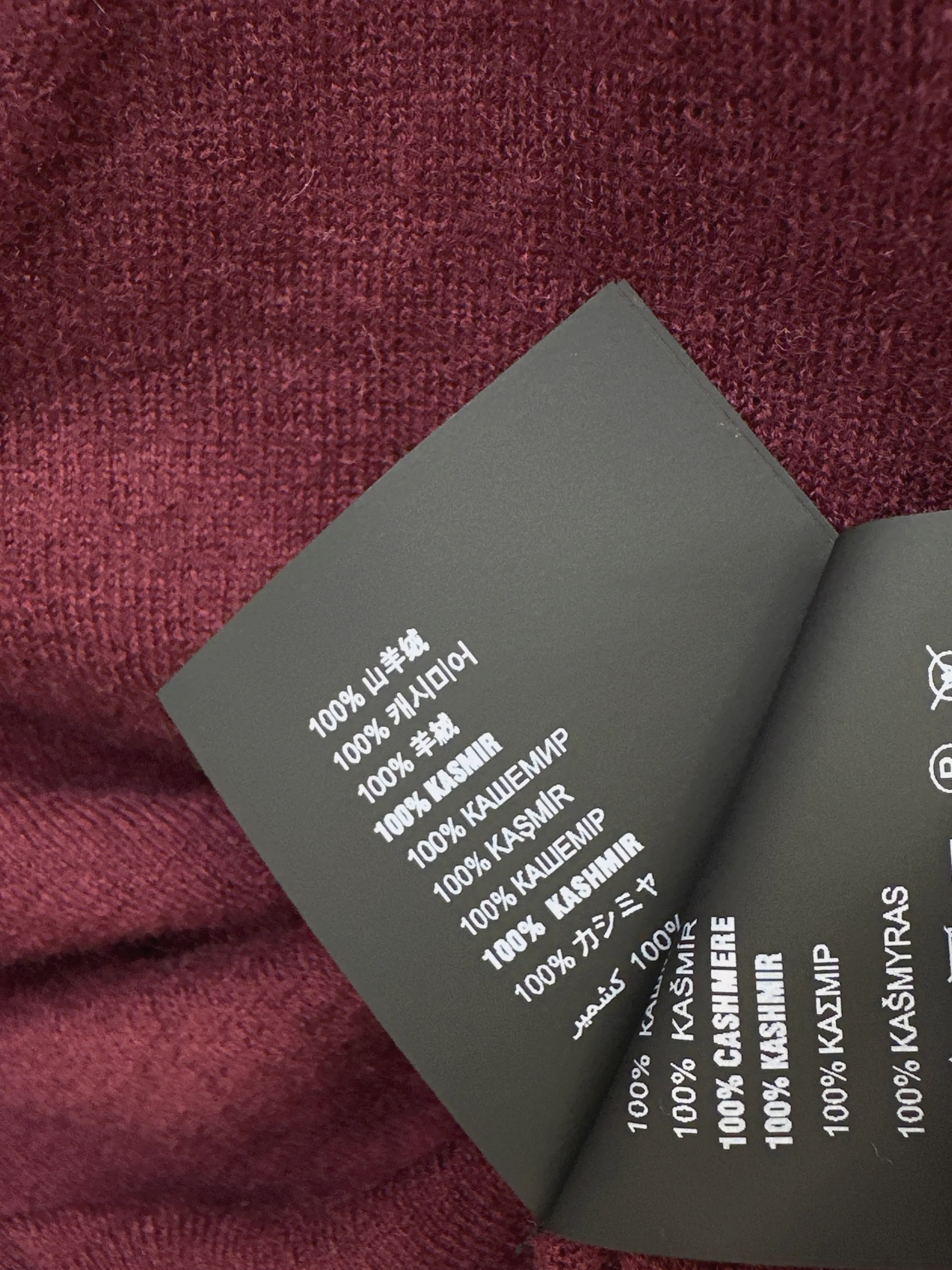 Prad 26ss v-neck cashmere sweater